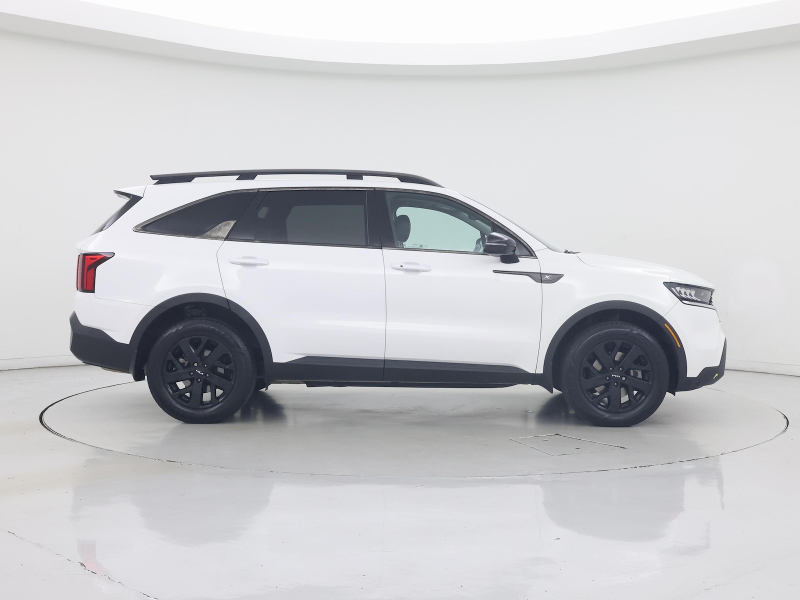 2022 Kia Sorento X-Line S - Photo 8