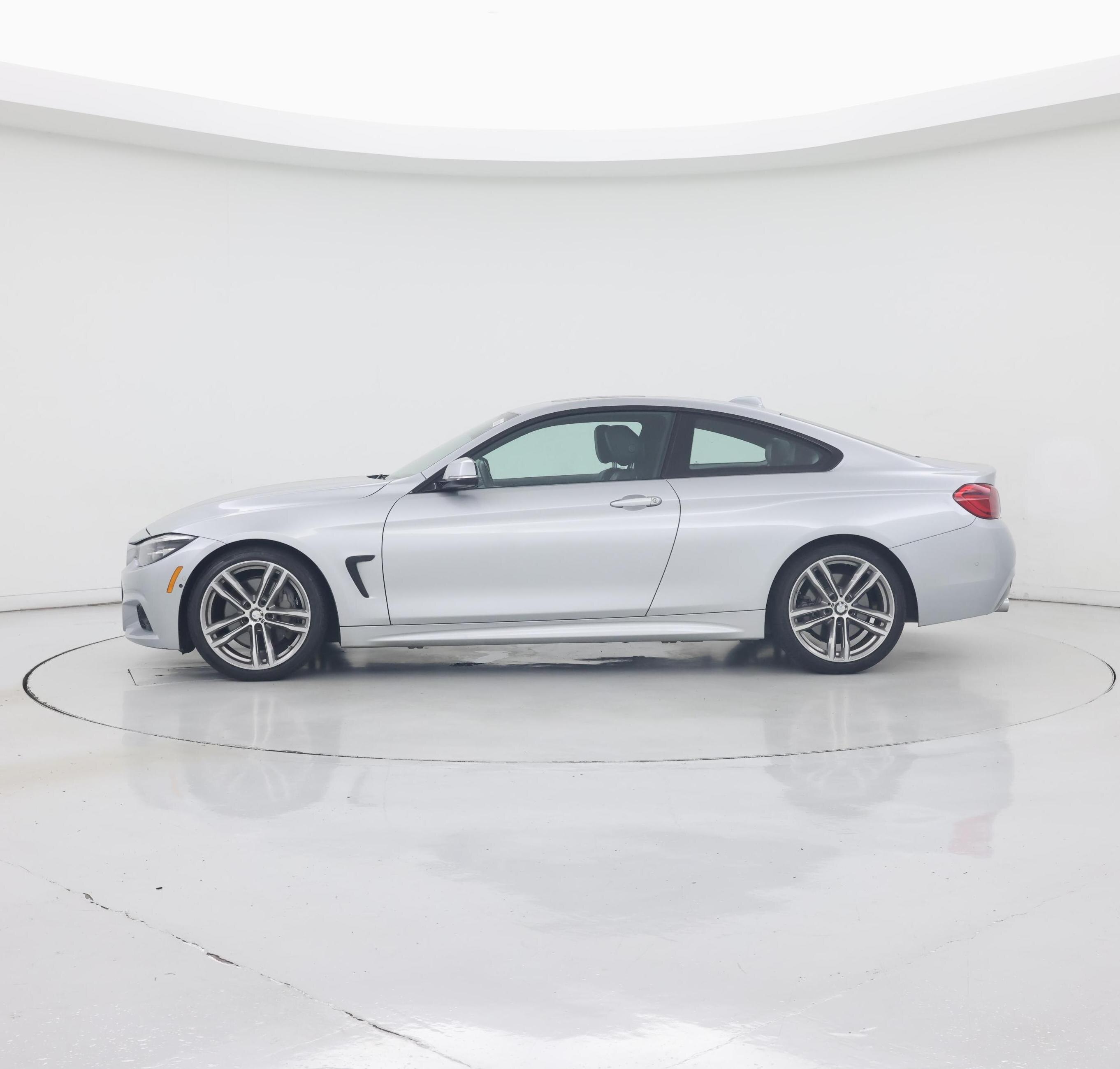 Thumbnail: 2018 BMW 4 Series - 3