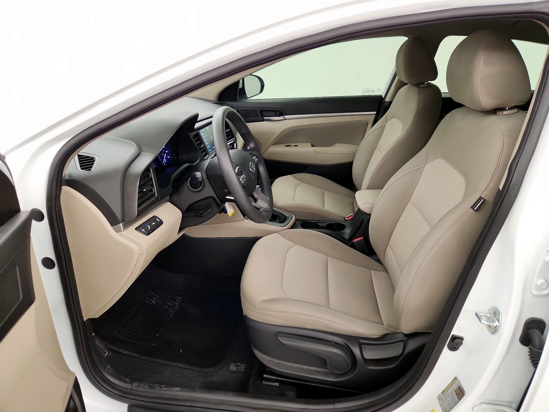 Thumbnail: 2019 Hyundai Elantra - 11