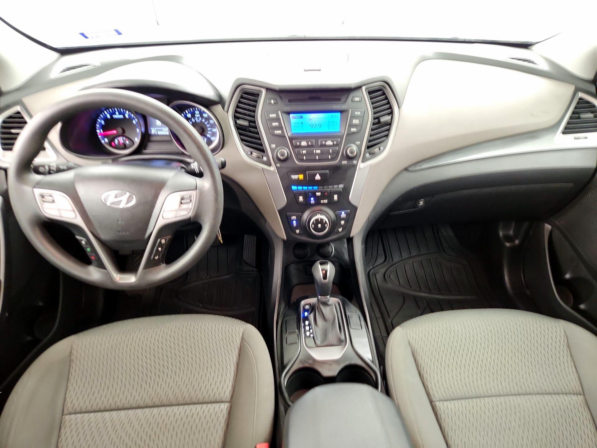 Thumbnail: 2015 Hyundai Santa Fe - 9