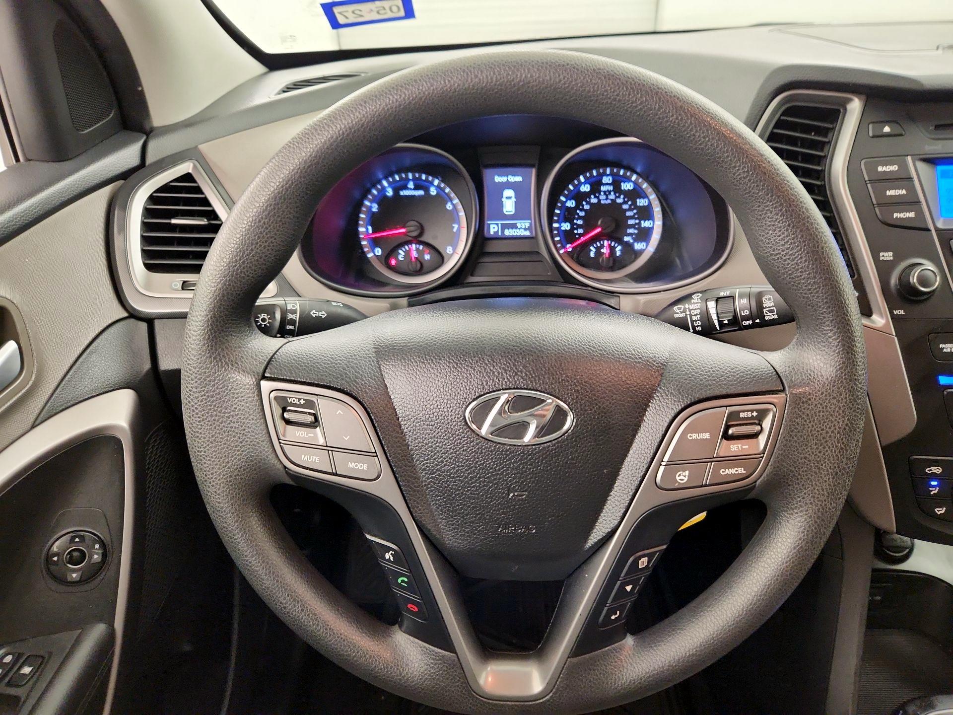 Thumbnail: 2015 Hyundai Santa Fe - 10