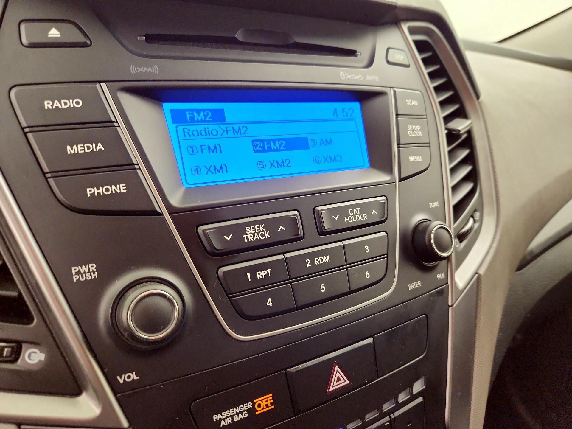 Thumbnail: 2015 Hyundai Santa Fe - 14