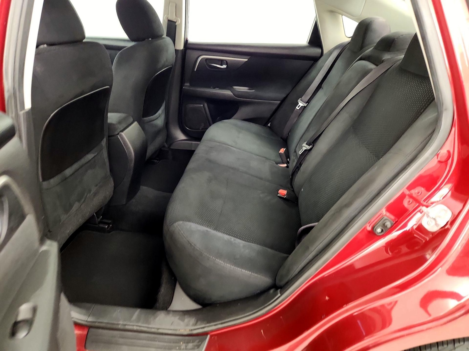 2015 Nissan Altima S - Photo 19