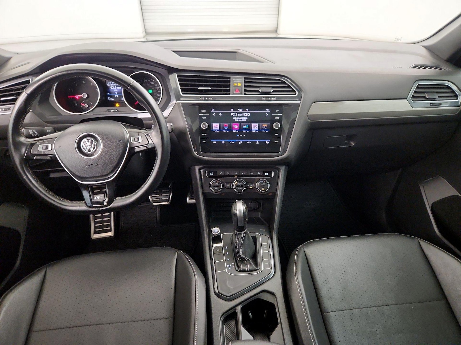 2021 Volkswagen Tiguan SE R-LINE BLACK - Photo 10