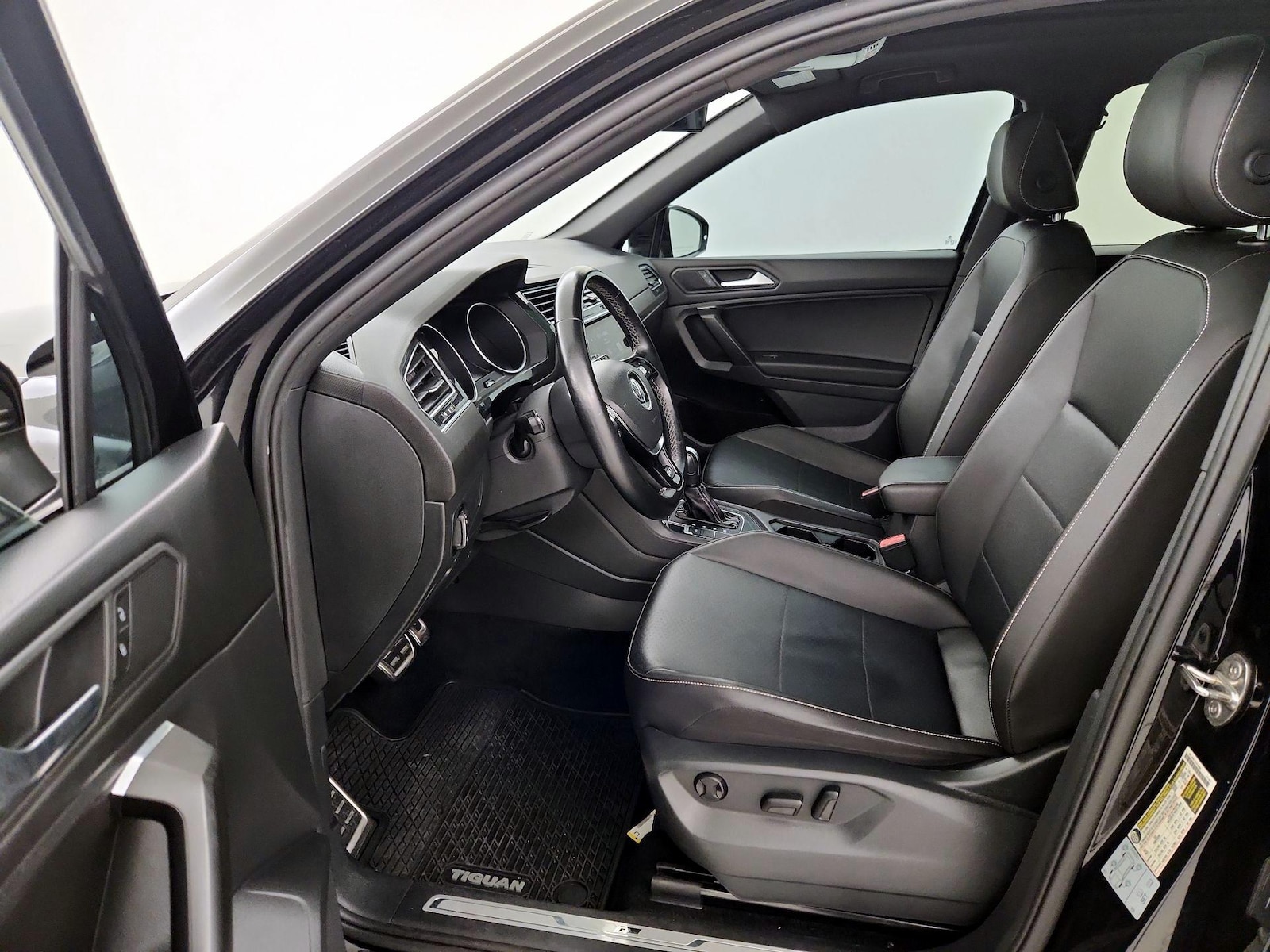 2021 Volkswagen Tiguan SE R-LINE BLACK - Photo 12
