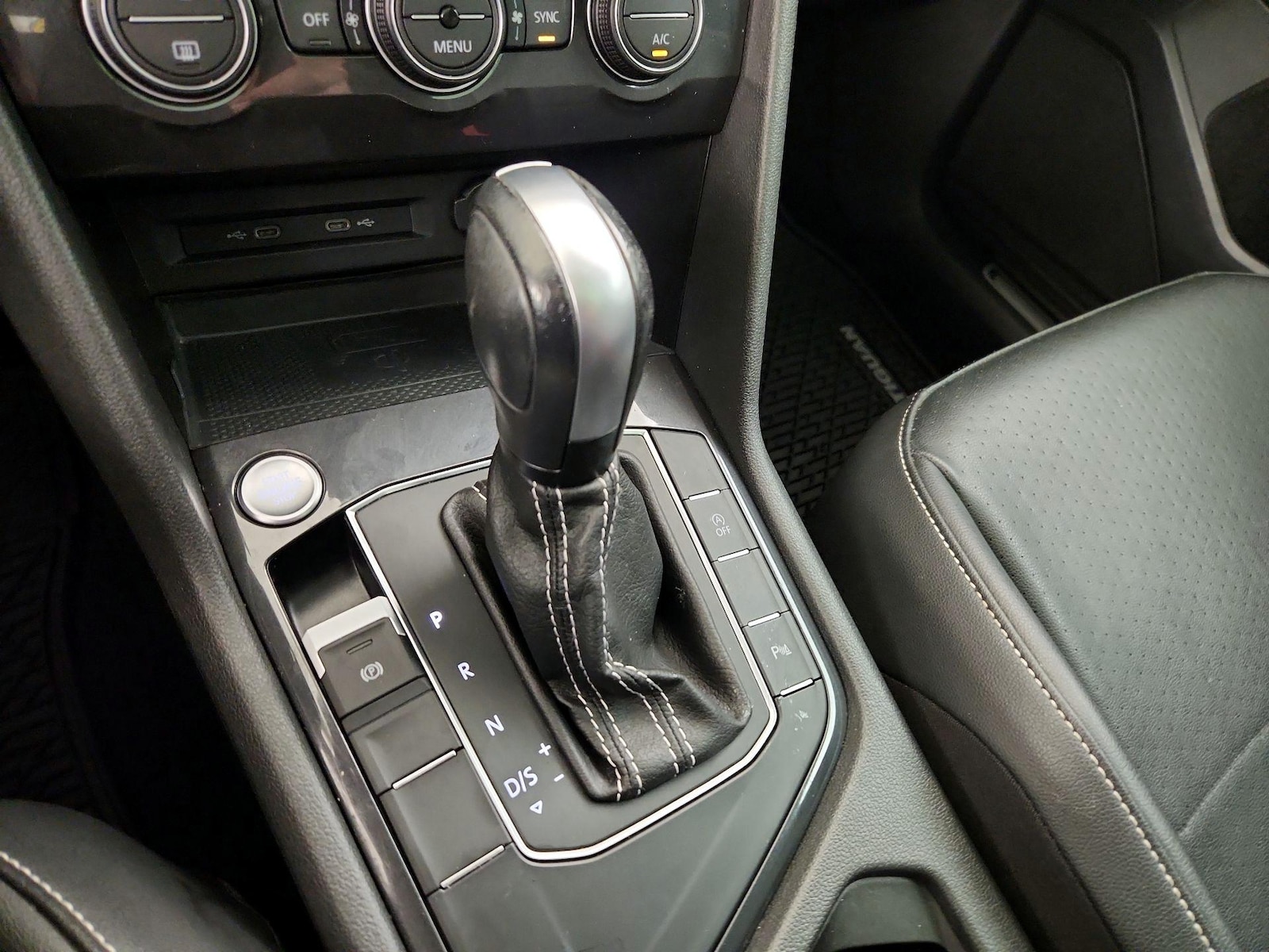 2021 Volkswagen Tiguan SE R-LINE BLACK - Photo 18