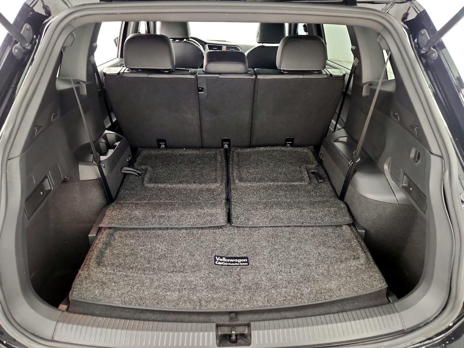 2021 Volkswagen Tiguan SE R-LINE BLACK - Photo 24