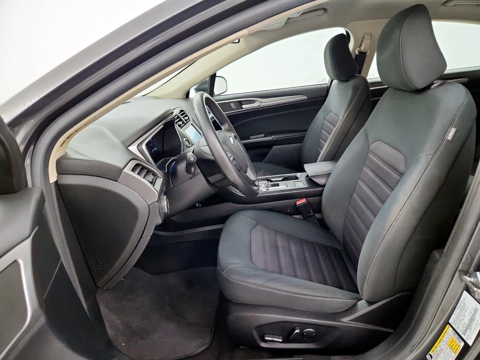 Power Seat(s) & Side Airbags