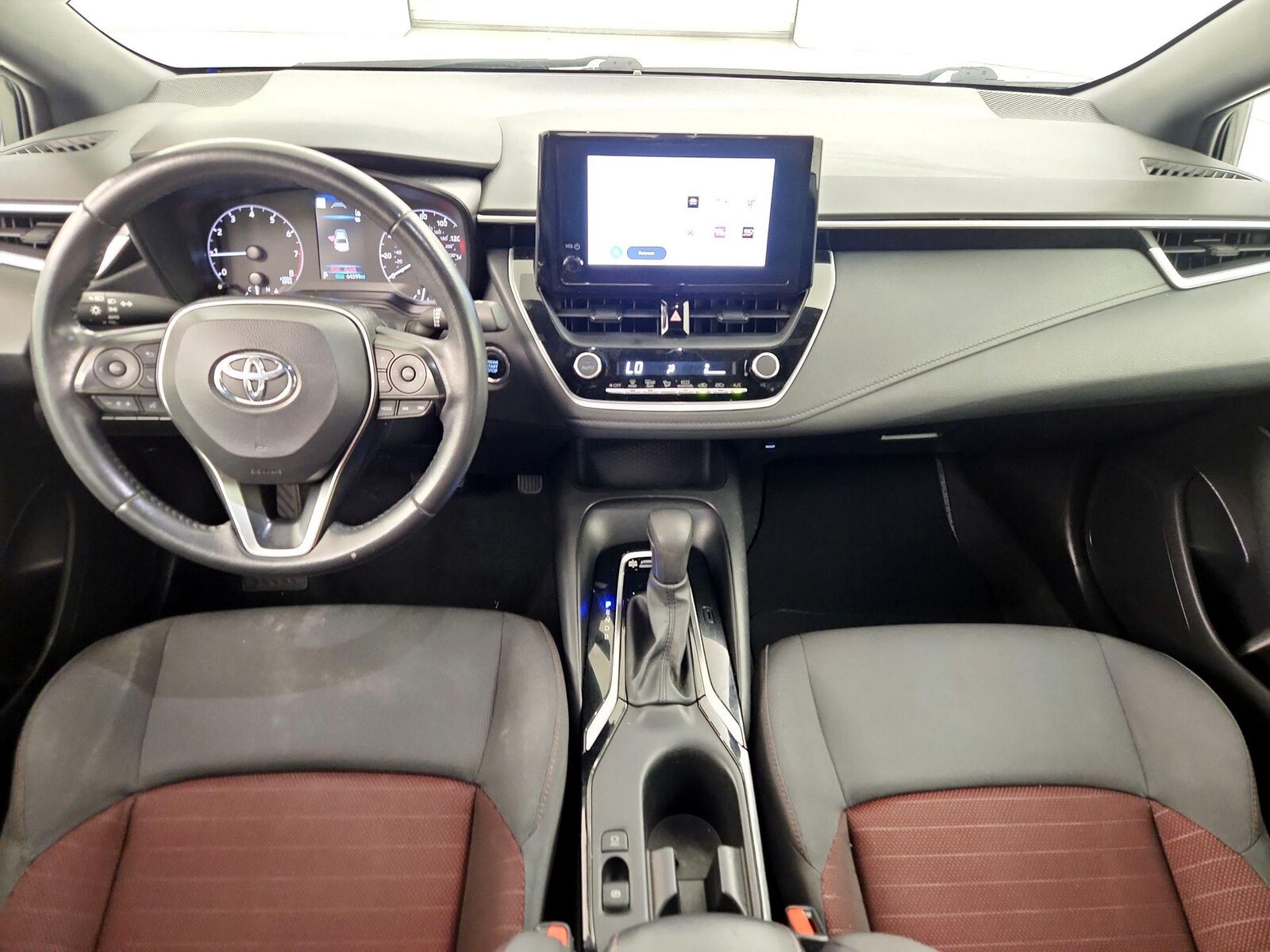 2024 Toyota Corolla SE - Photo 10