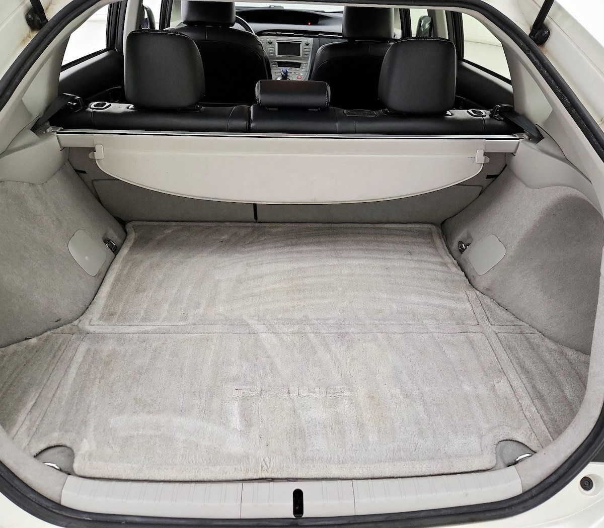 Trunk/Cargo (Seats Up)