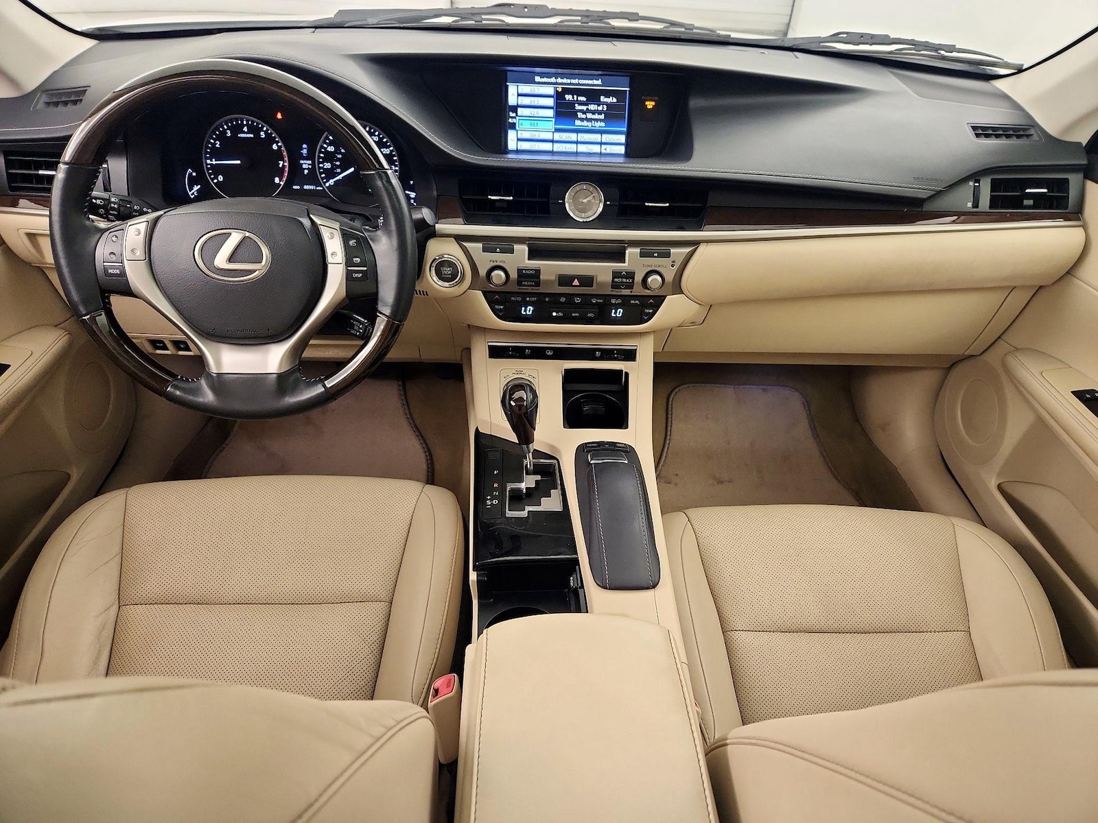 2014 Lexus ES 350 - Photo 10