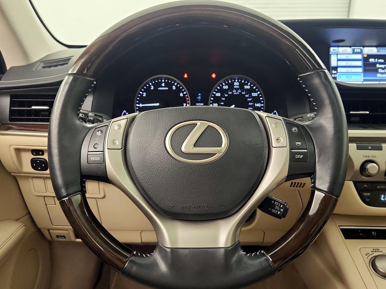 2014 Lexus ES 350 - Photo 11