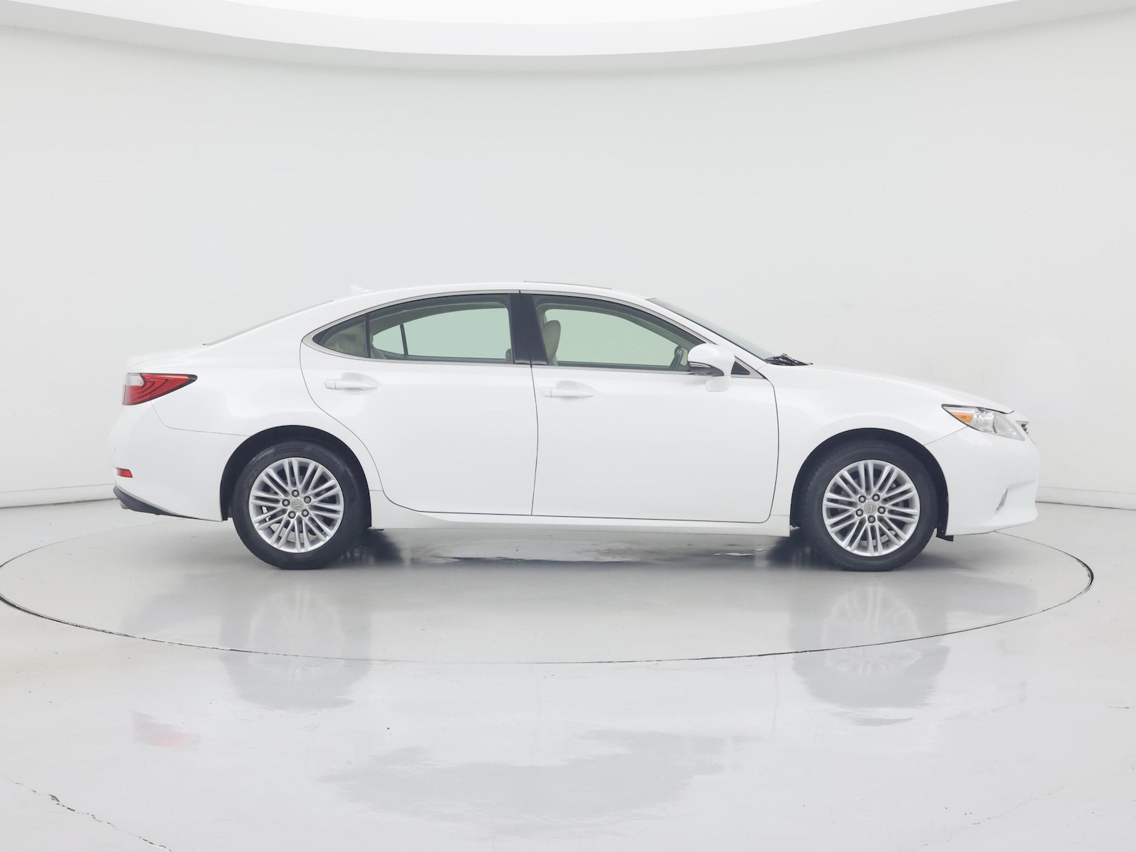 2014 Lexus ES 350 - Photo 8
