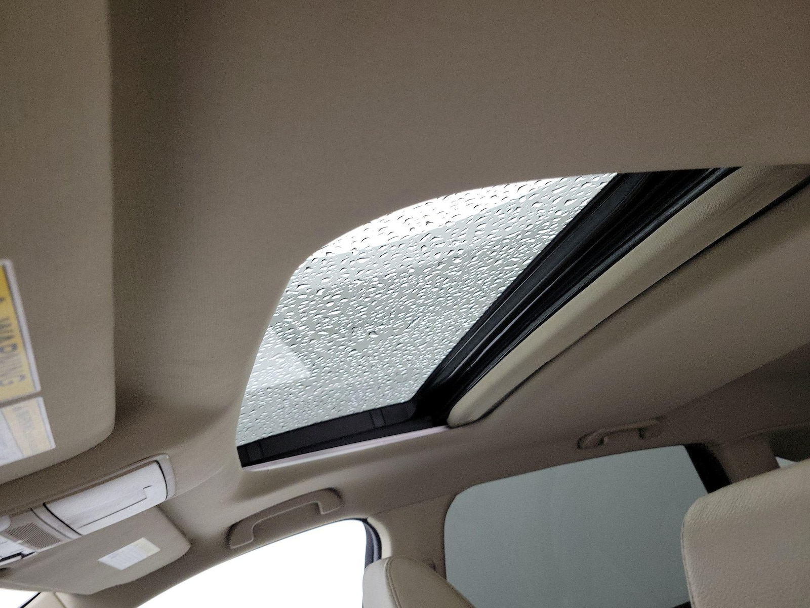 Sunroof(s) & Overhead Airbags