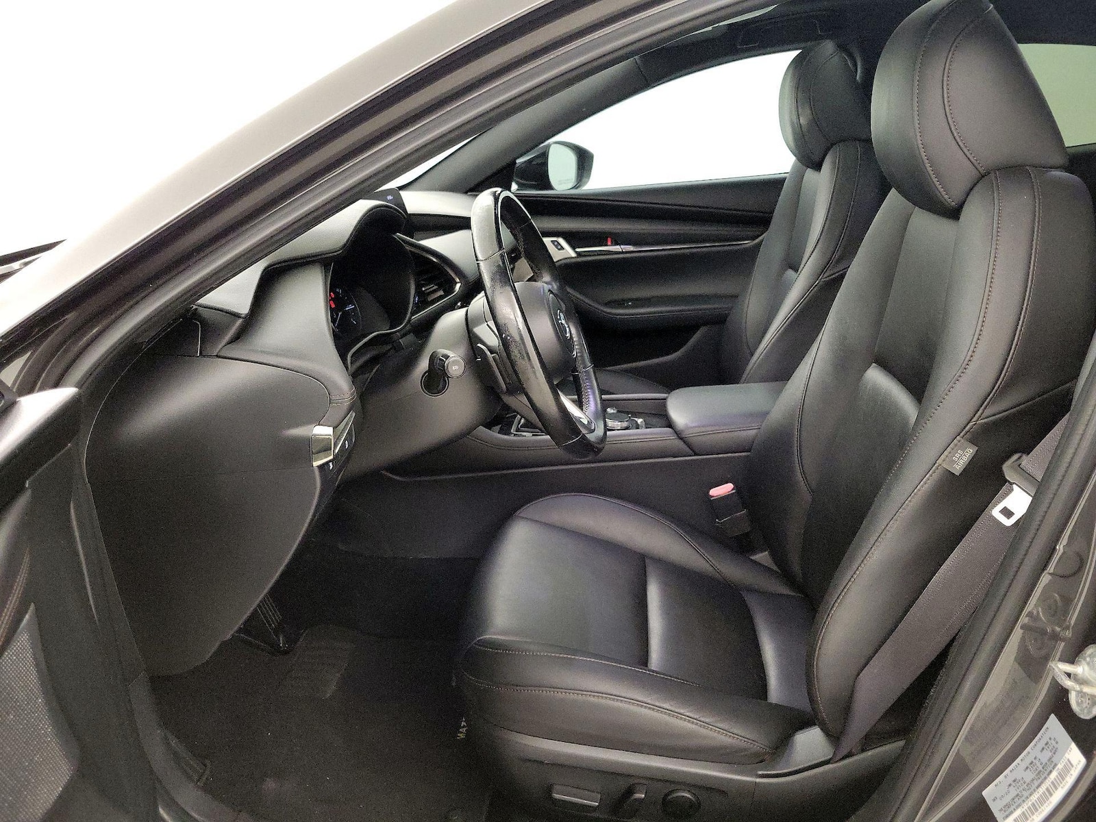 Side Airbags & Leatherette Seats