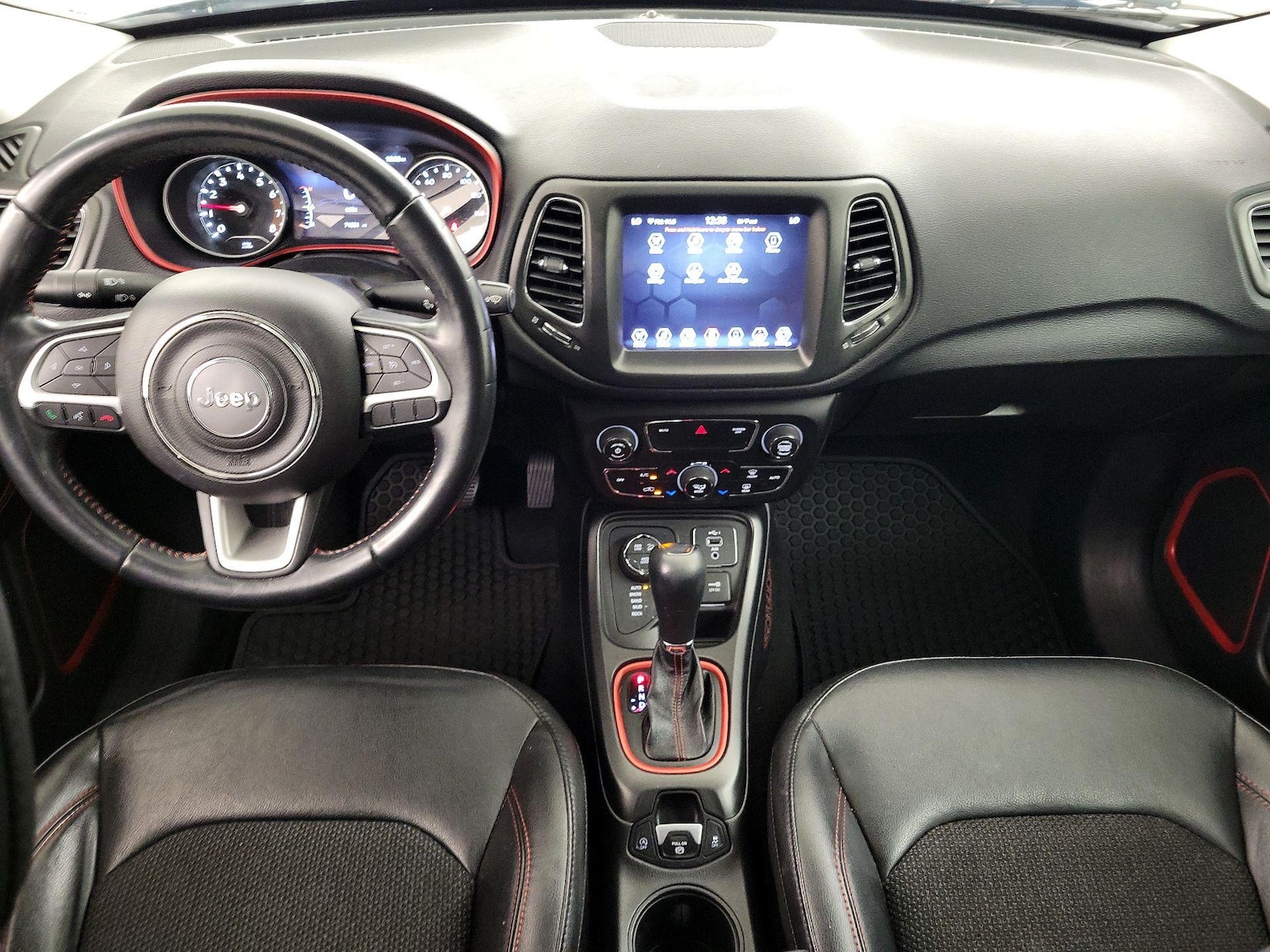 Apple CarPlay® & Android Auto™