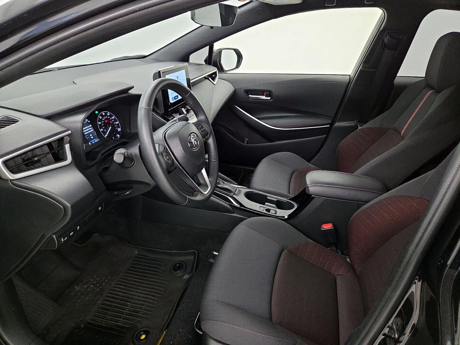 2023 Toyota Corolla LE - Photo 12