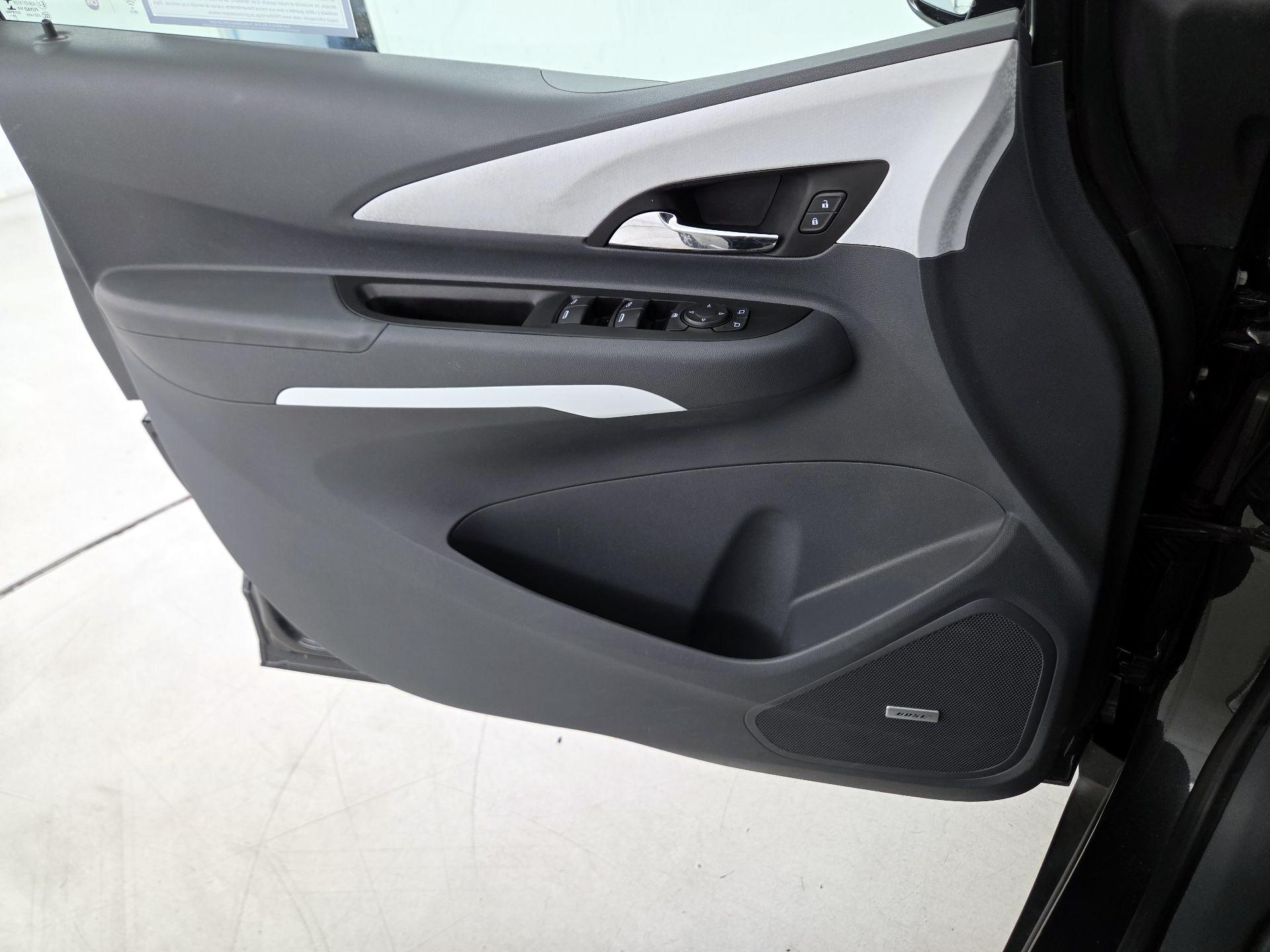 Thumbnail: 2021 Chevrolet Bolt EV - 12