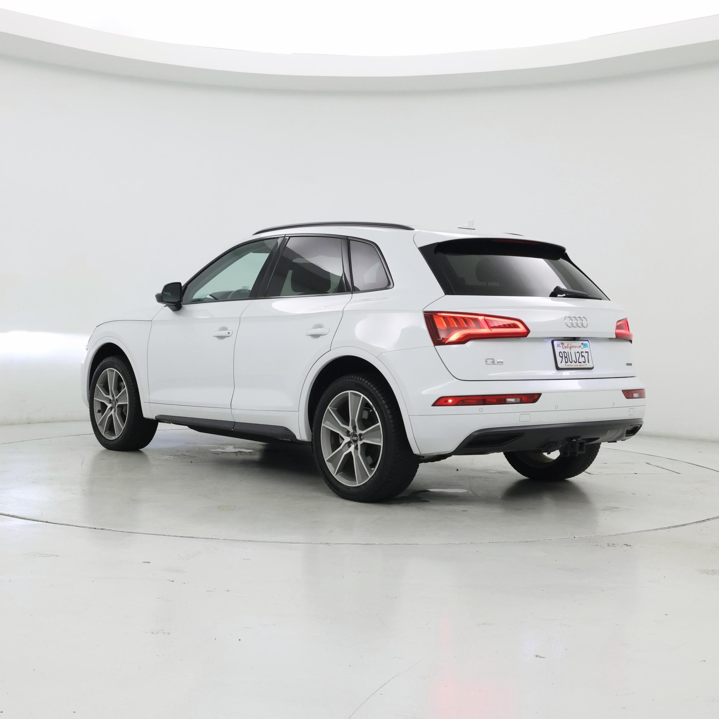 Thumbnail: 2020 Audi Q5 - 2