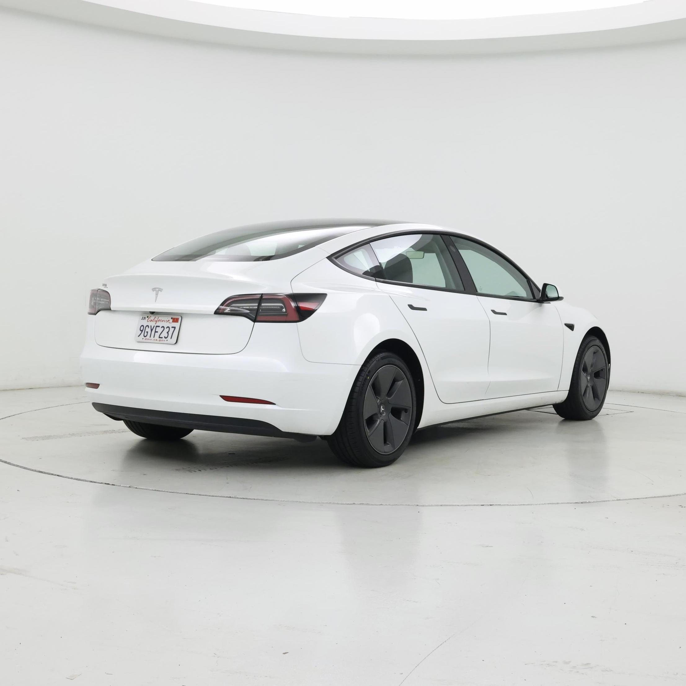 Thumbnail: 2023 Tesla Model 3 - 8