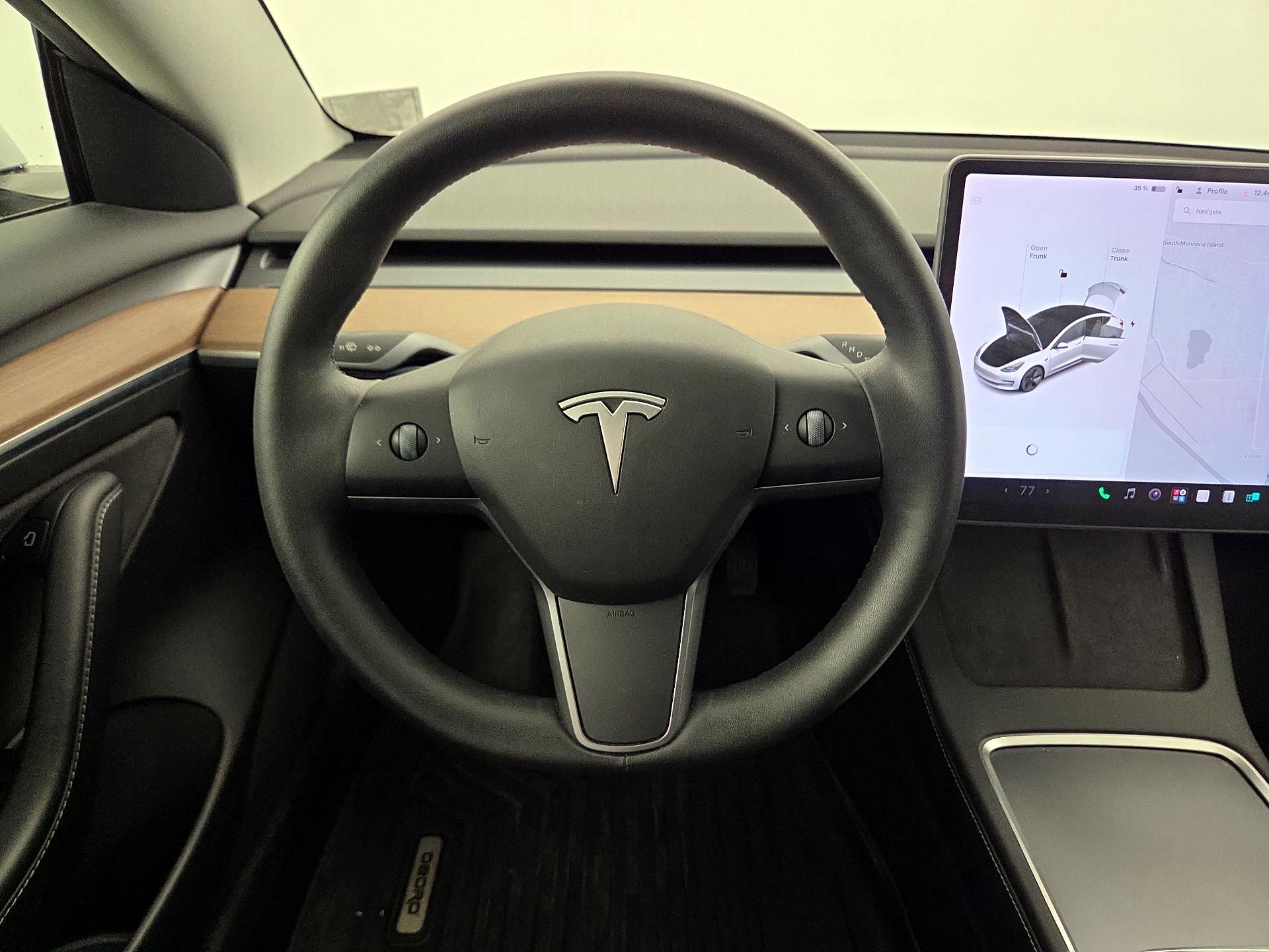 Thumbnail: 2021 Tesla Model 3 - 10