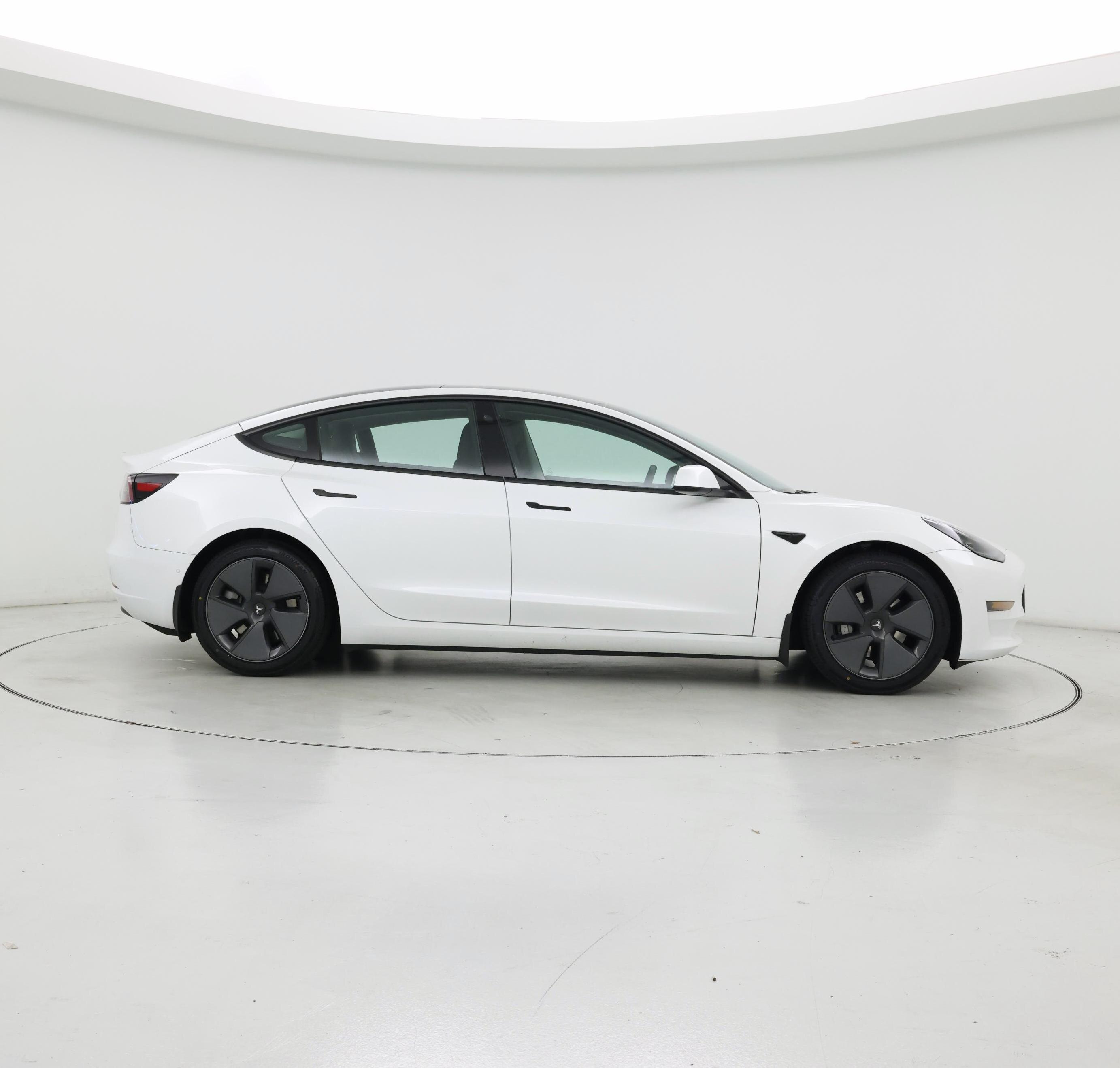 Thumbnail: 2021 Tesla Model 3 - 7