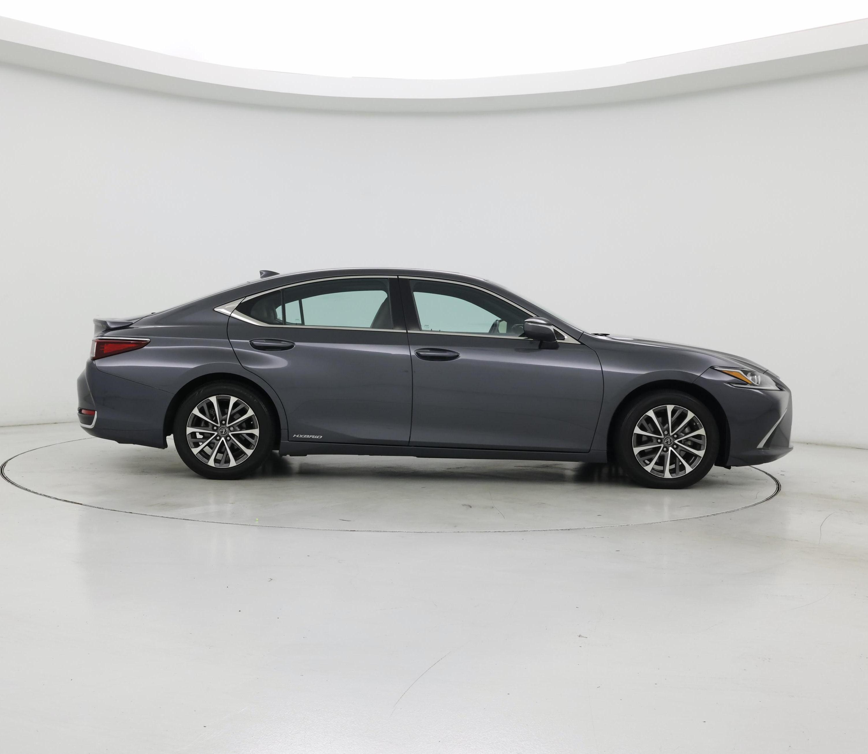 Thumbnail: 2022 Lexus ES - 7
