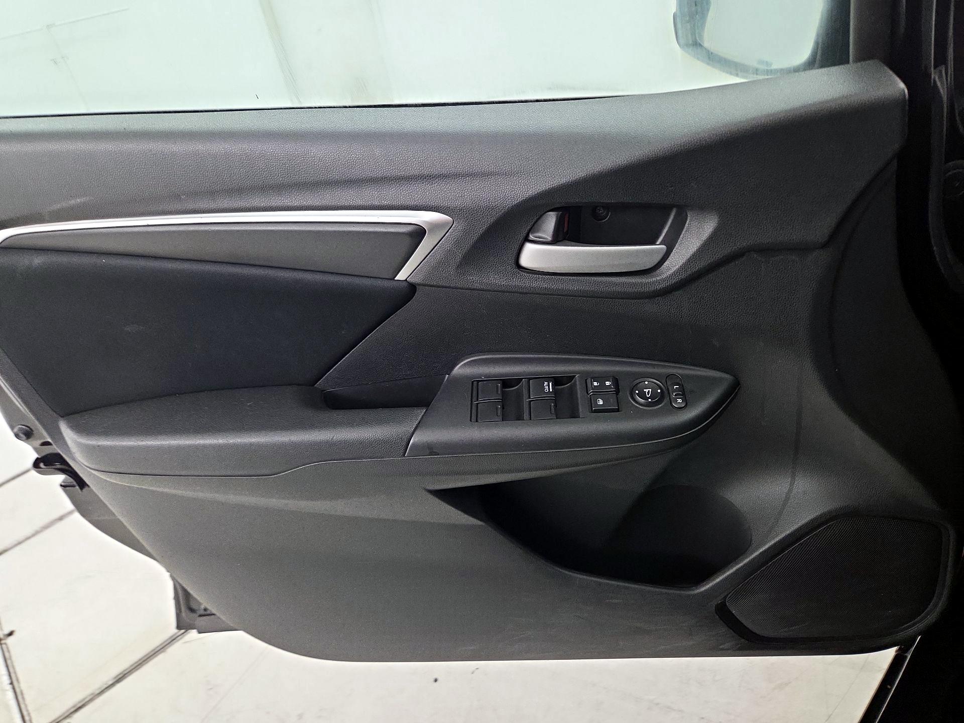 Thumbnail: 2015 Honda Fit - 12