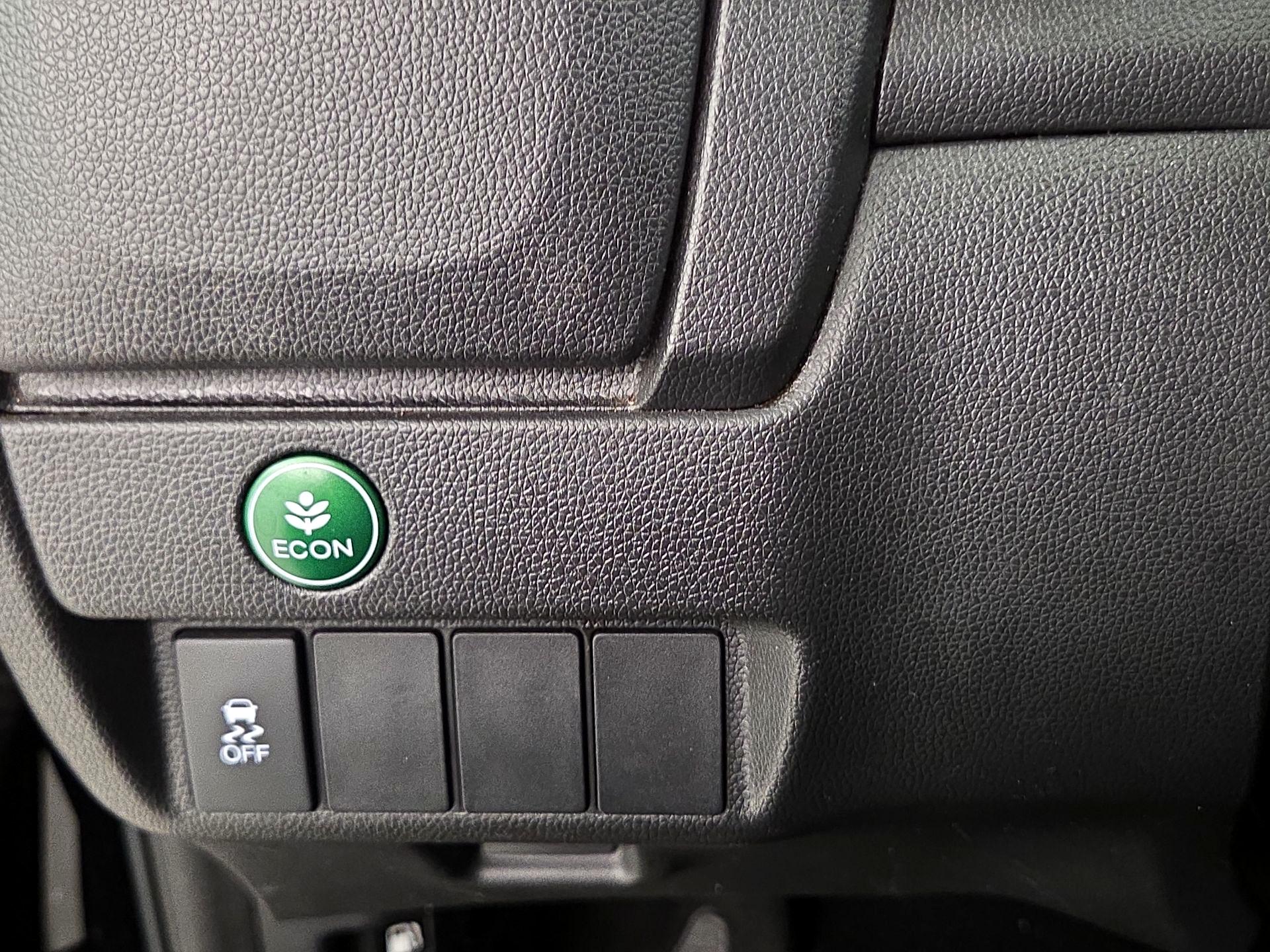 Thumbnail: 2015 Honda Fit - 13
