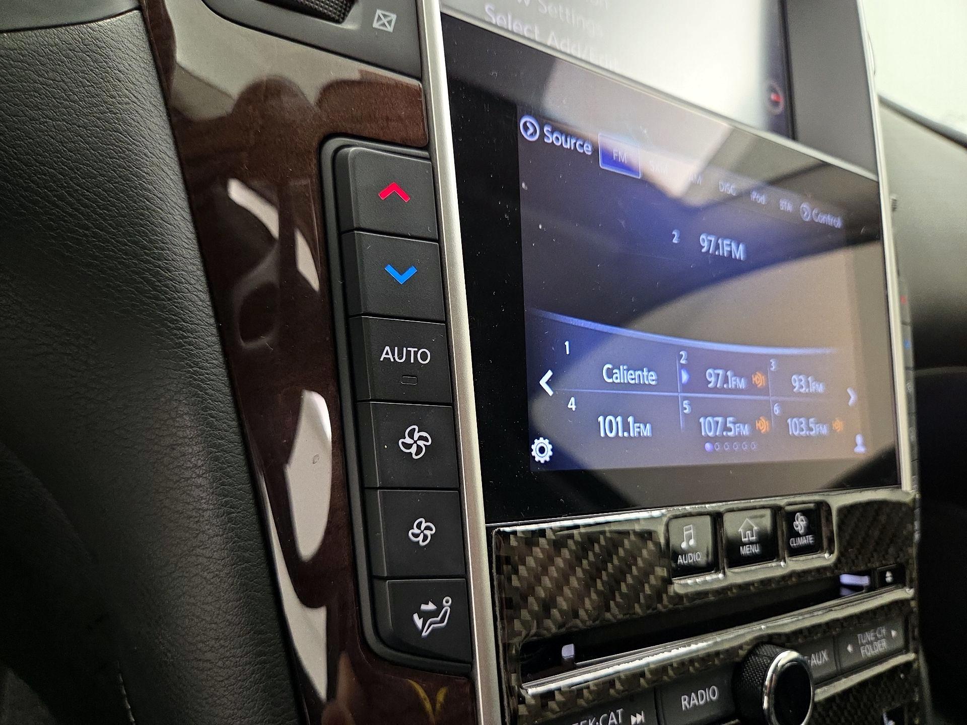Thumbnail: 2016 INFINITI Q50 - 17