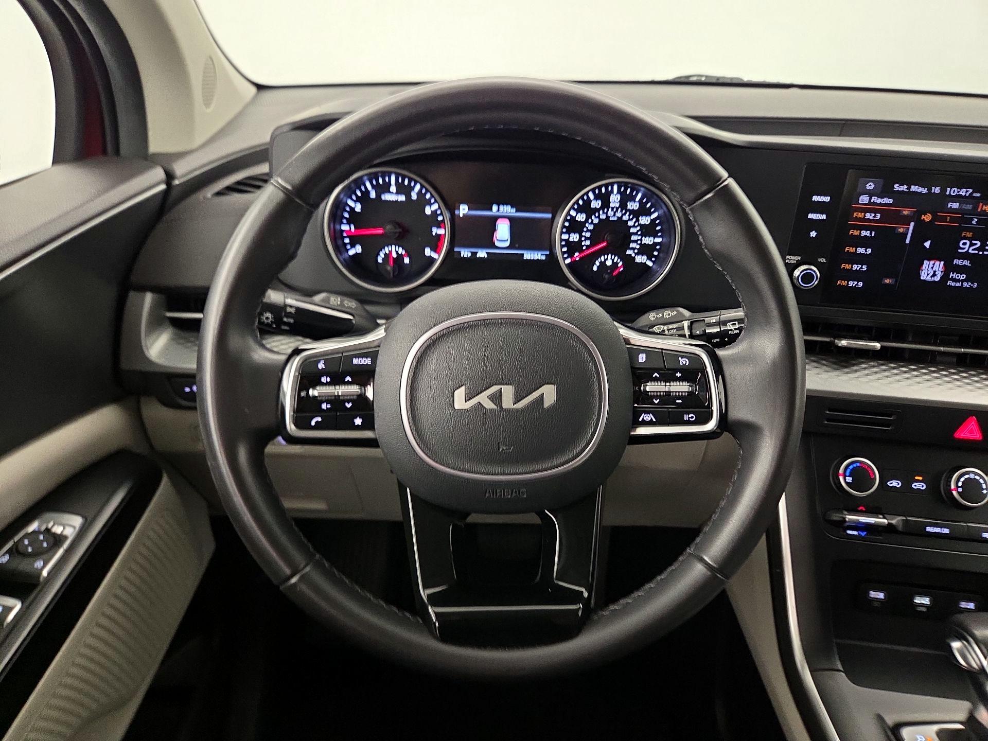 Thumbnail: 2023 Kia Carnival - 10