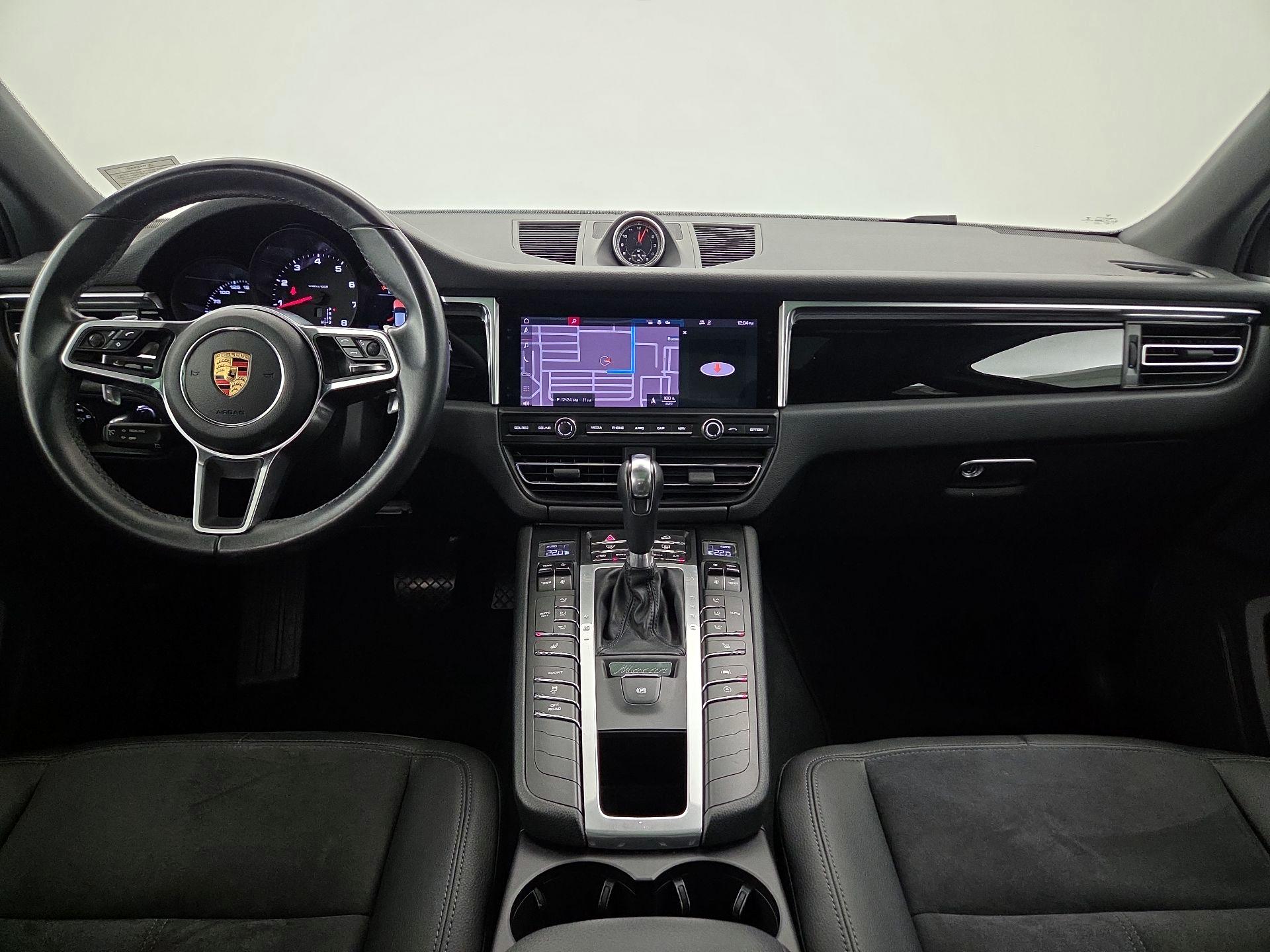 Thumbnail: 2021 Porsche Macan - 9