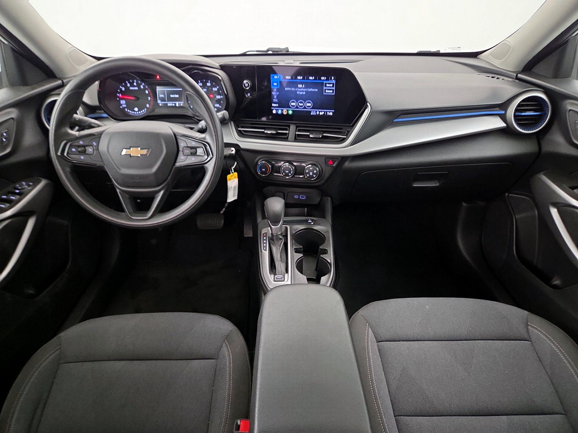Thumbnail: 2024 Chevrolet Trax - 9