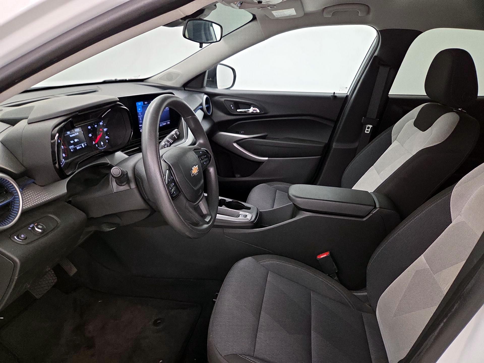 Thumbnail: 2024 Chevrolet Trax - 11