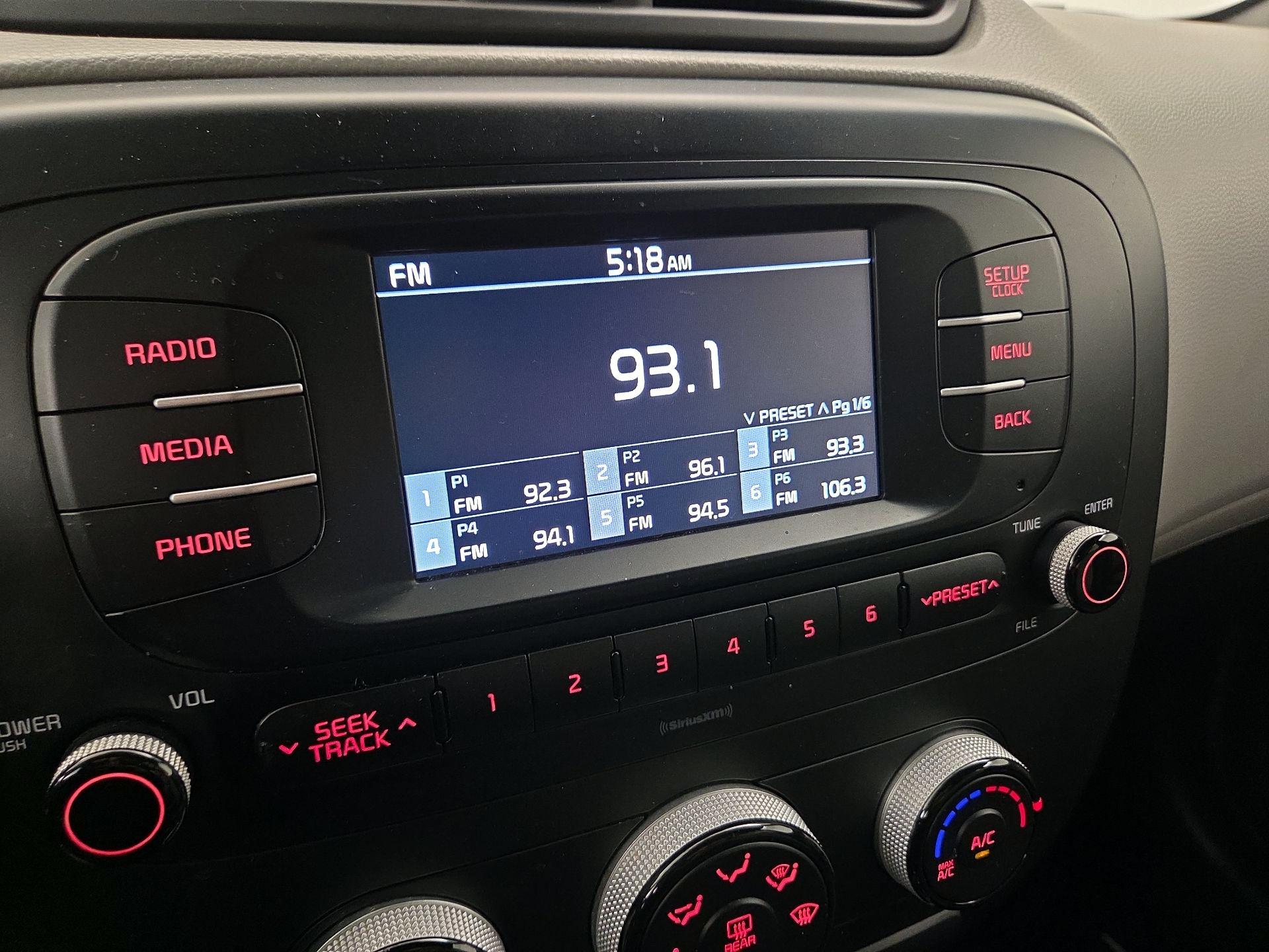 Thumbnail: 2017 Kia Soul - 14