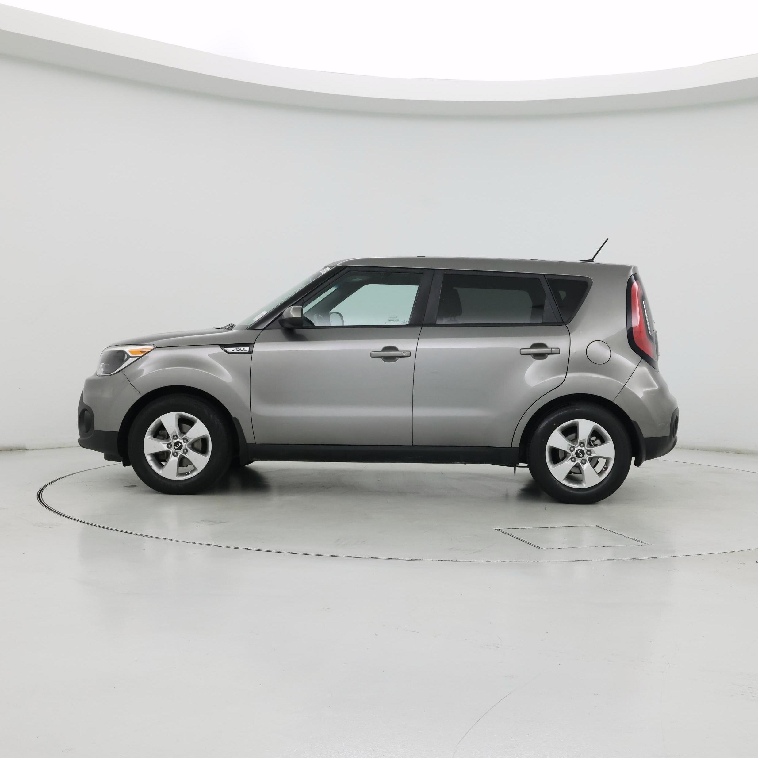 Thumbnail: 2017 Kia Soul - 3