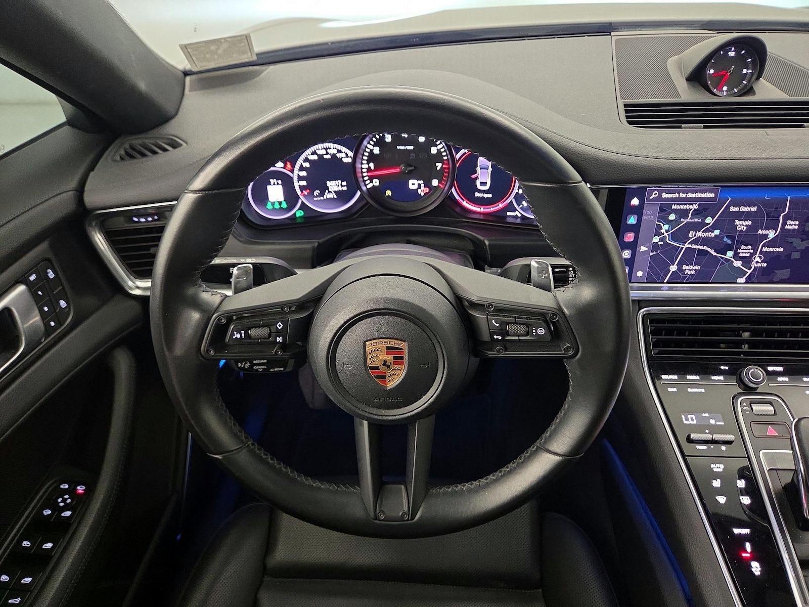 2022 Porsche Panamera Platinum Edition - Photo 11
