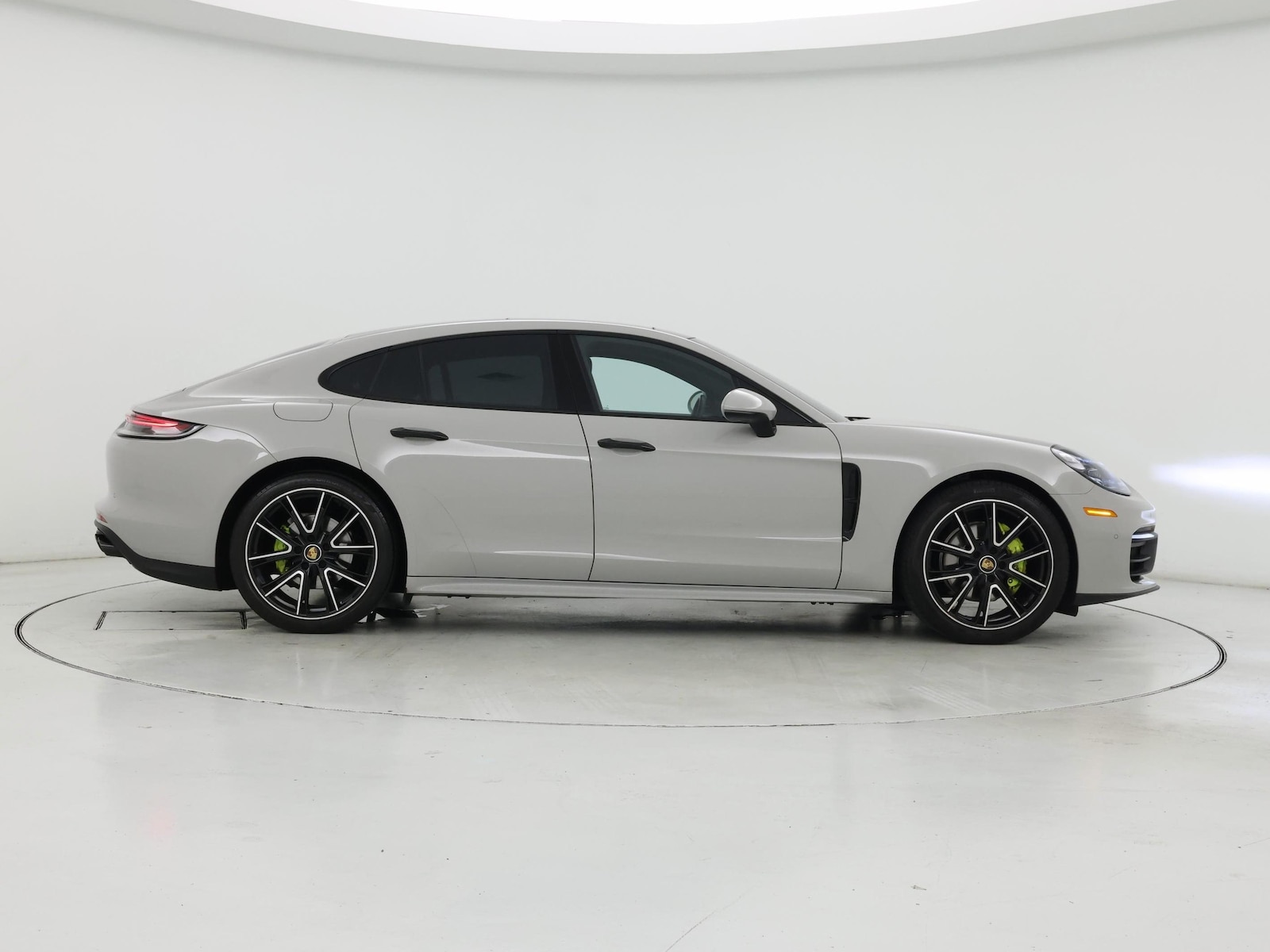 2022 Porsche Panamera Platinum Edition - Photo 8