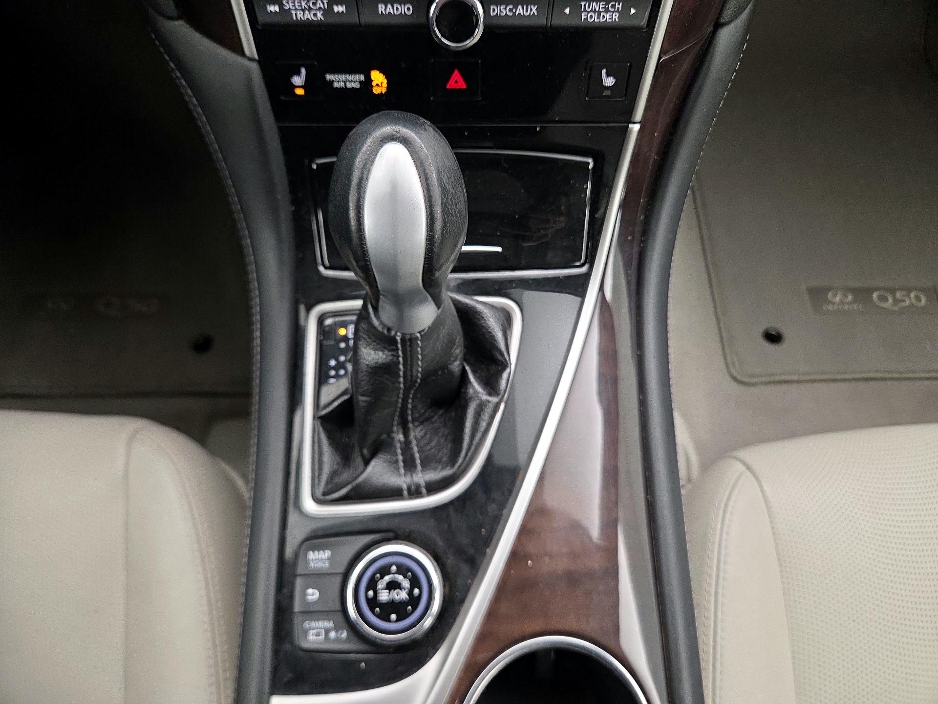 Thumbnail: 2015 INFINITI Q50 - 18