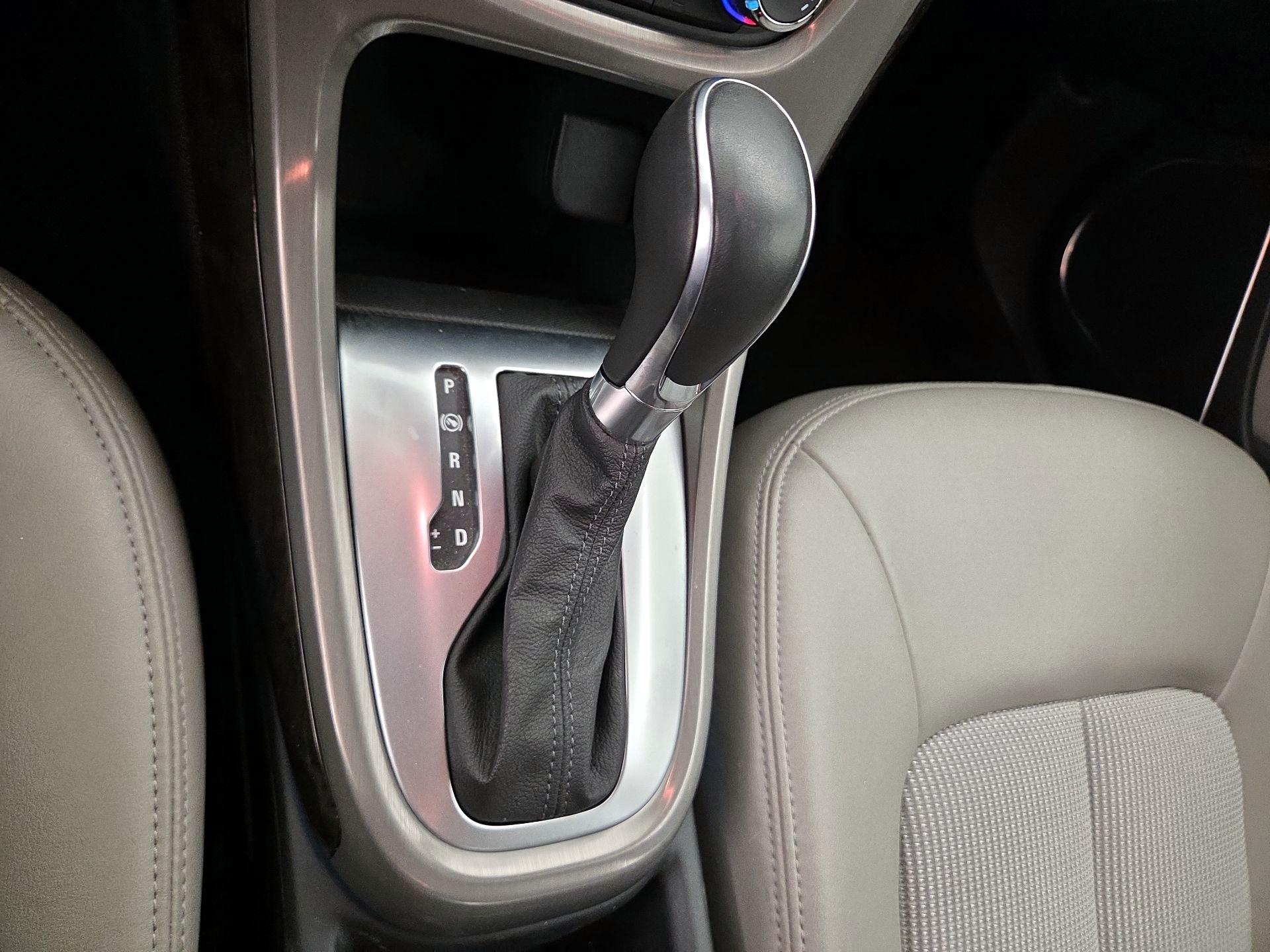 Thumbnail: 2015 Buick Verano - 17