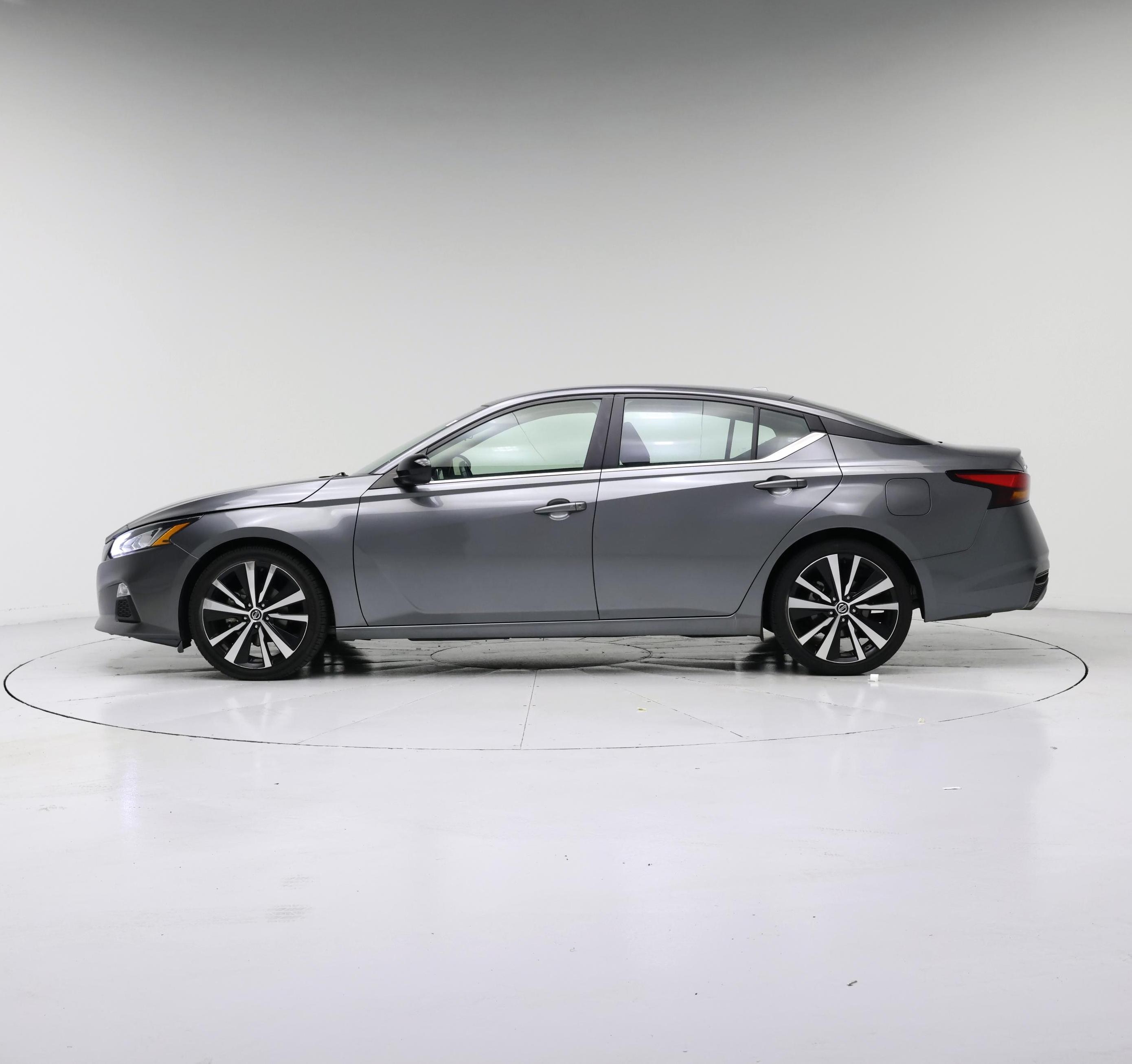 Thumbnail: 2022 Nissan Altima - 3