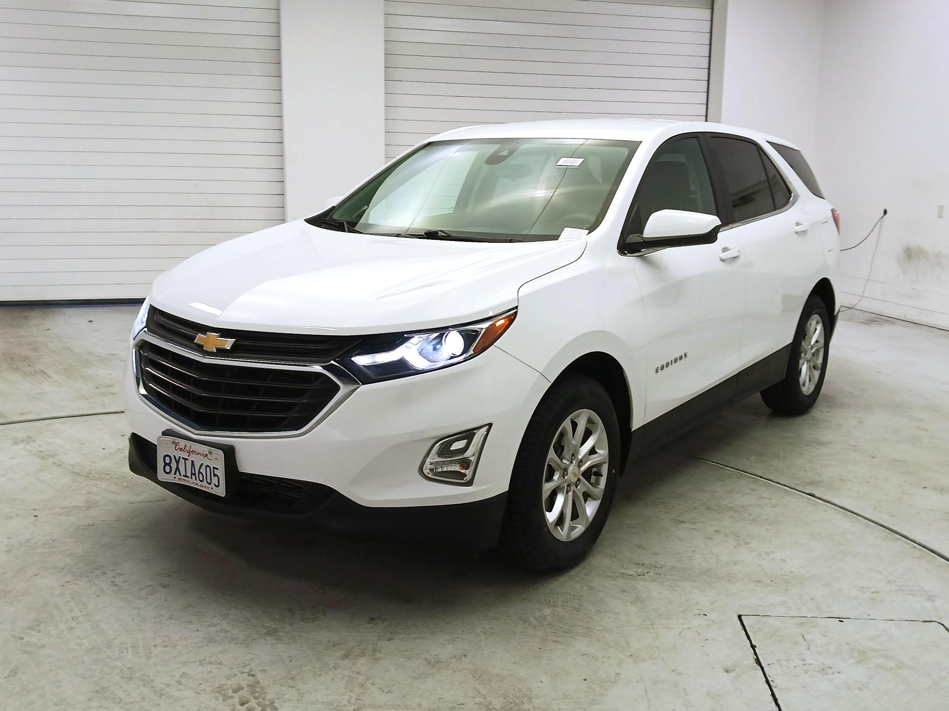 Thumbnail: 2021 Chevrolet Equinox - 3