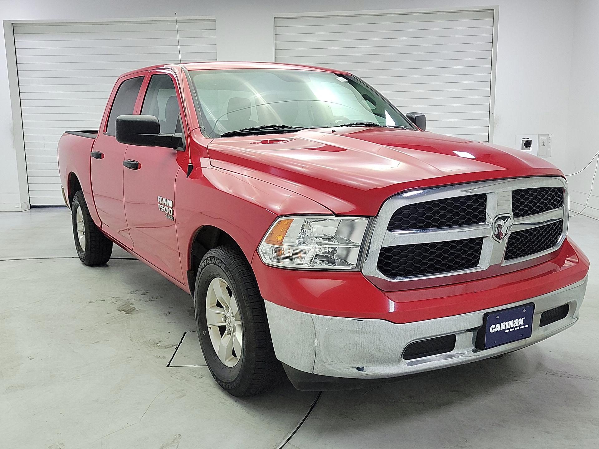 Thumbnail: 2022 RAM 1500 Classic - 1