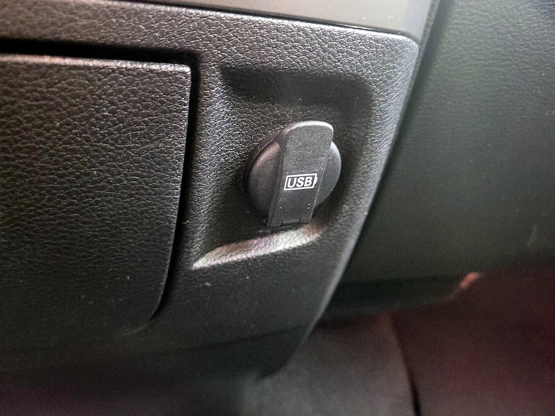 Thumbnail: 2022 RAM 1500 Classic - 16