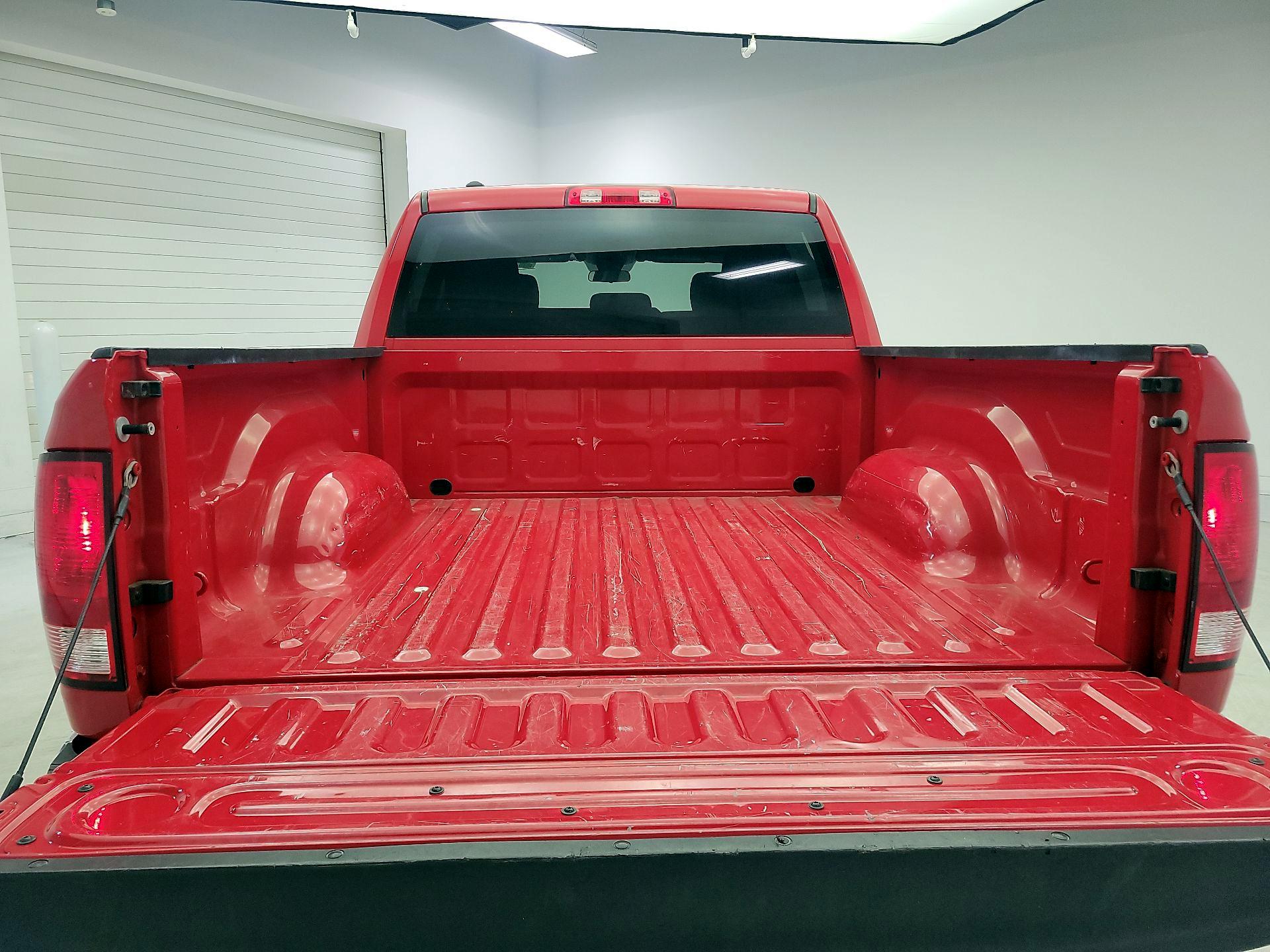 Thumbnail: 2022 RAM 1500 Classic - 18