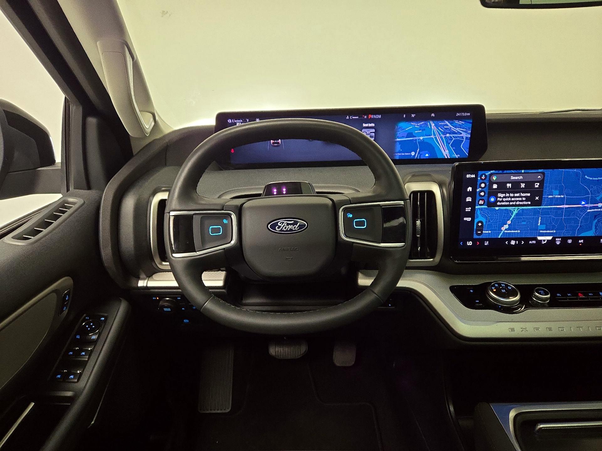 Thumbnail: 2025 Ford Expedition - 10