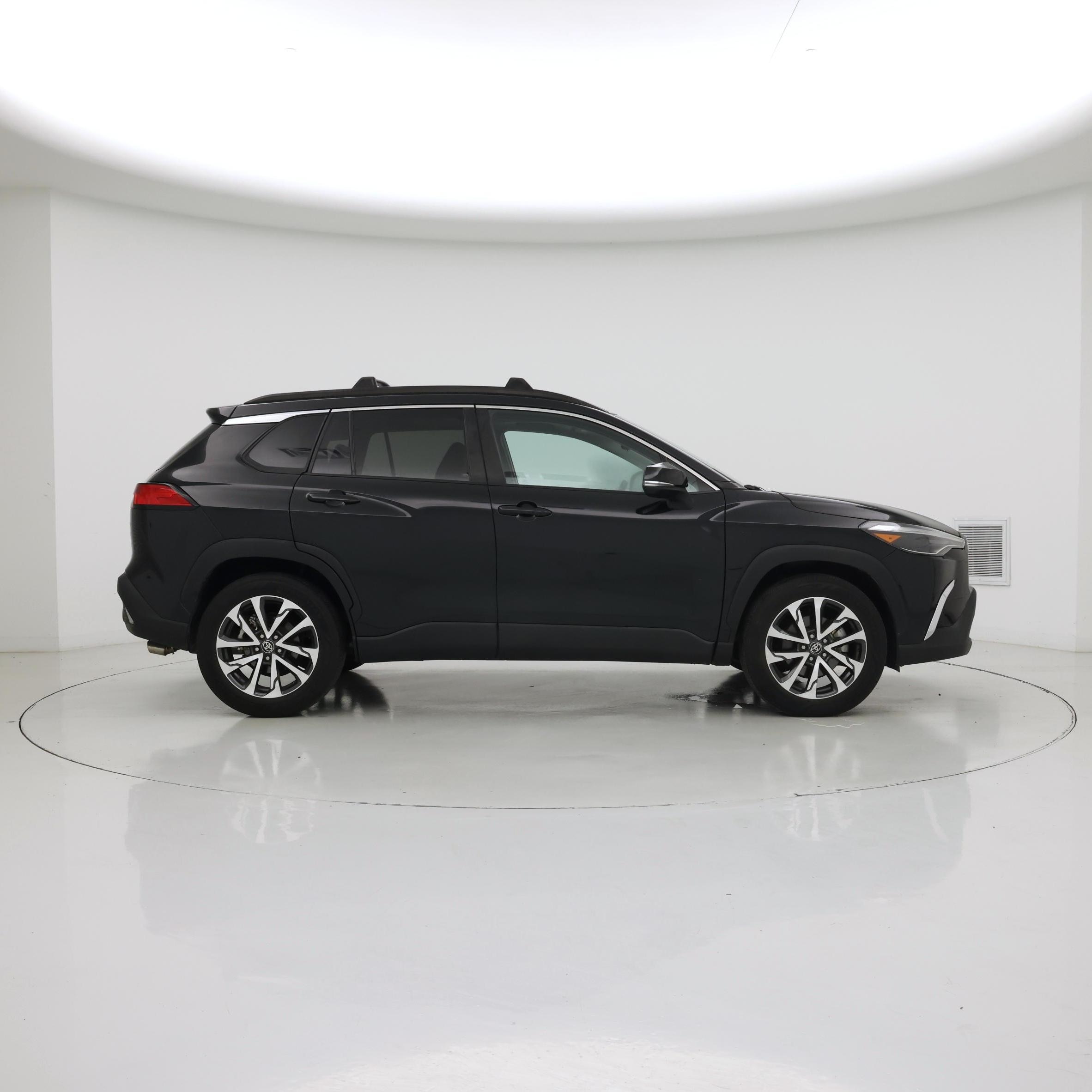 Thumbnail: 2023 Toyota Corolla Cross - 7