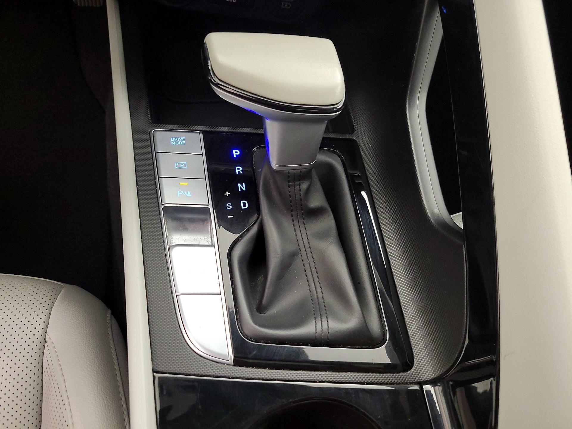 Thumbnail: 2024 Hyundai Elantra - 18