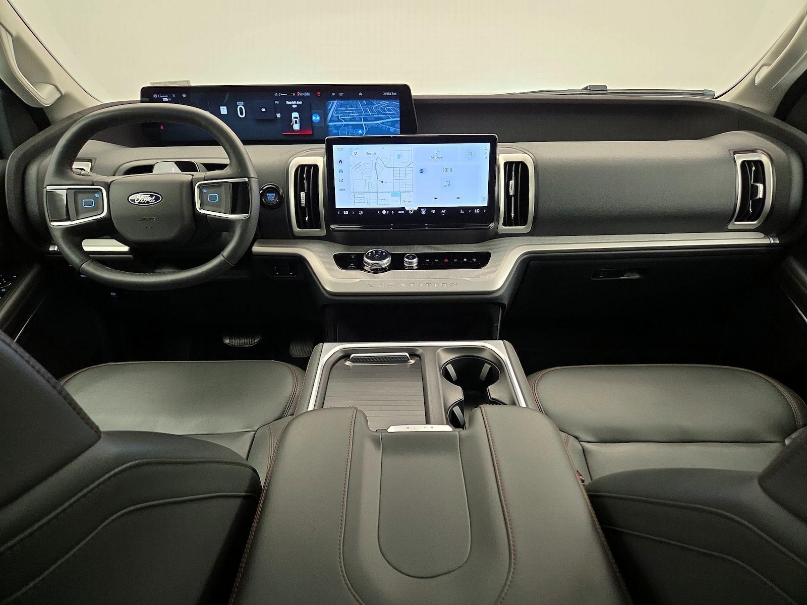 2025 Ford Expedition Active - Photo 10