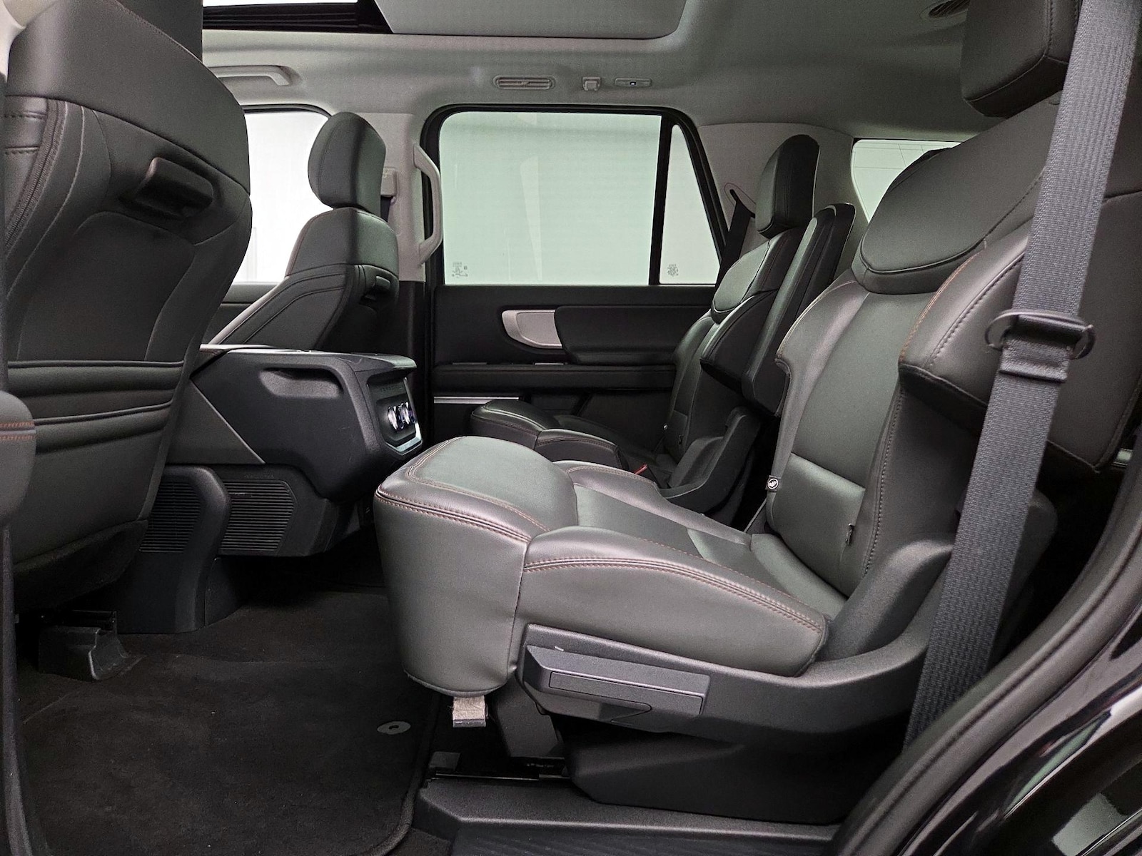 2025 Ford Expedition Active - Photo 22